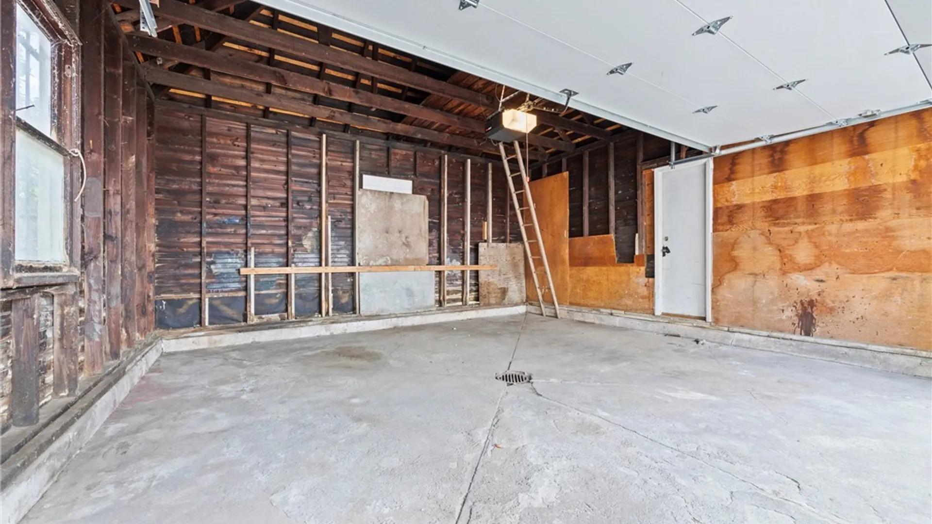 Property at 723 Delavan Avenue, Buffalo, NY 14222 39