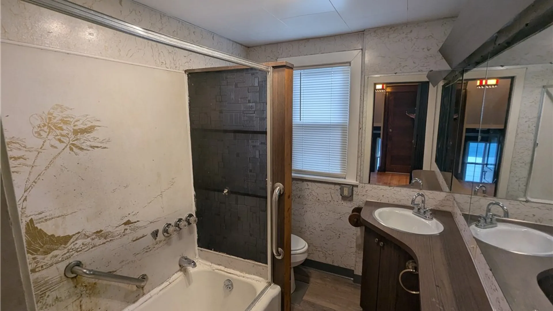 Property at 18 Melrose Street, Rochester, NY 14619 13