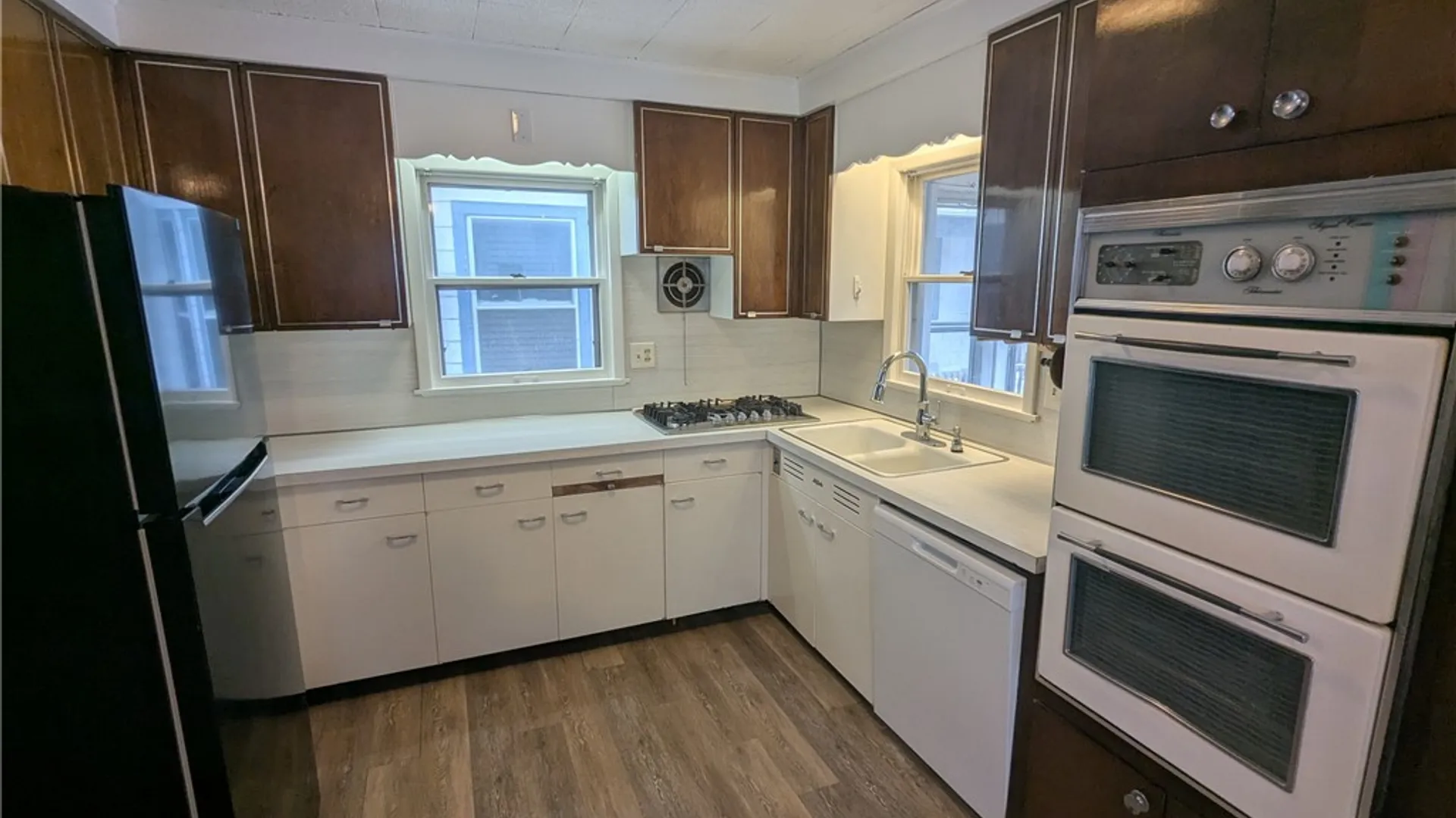 Property at 18 Melrose Street, Rochester, NY 14619 8