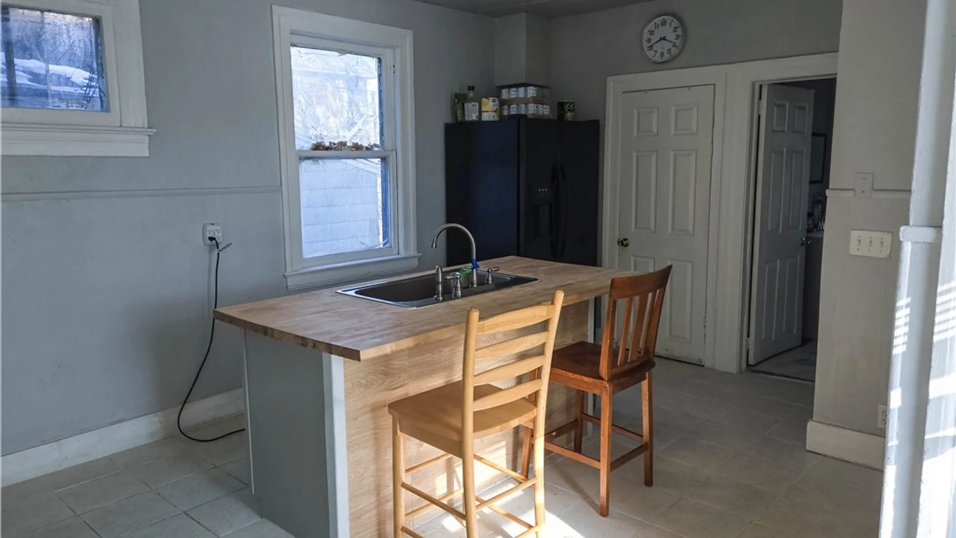 Property at 130 Lincoln Street, Rochester, NY 14605 5