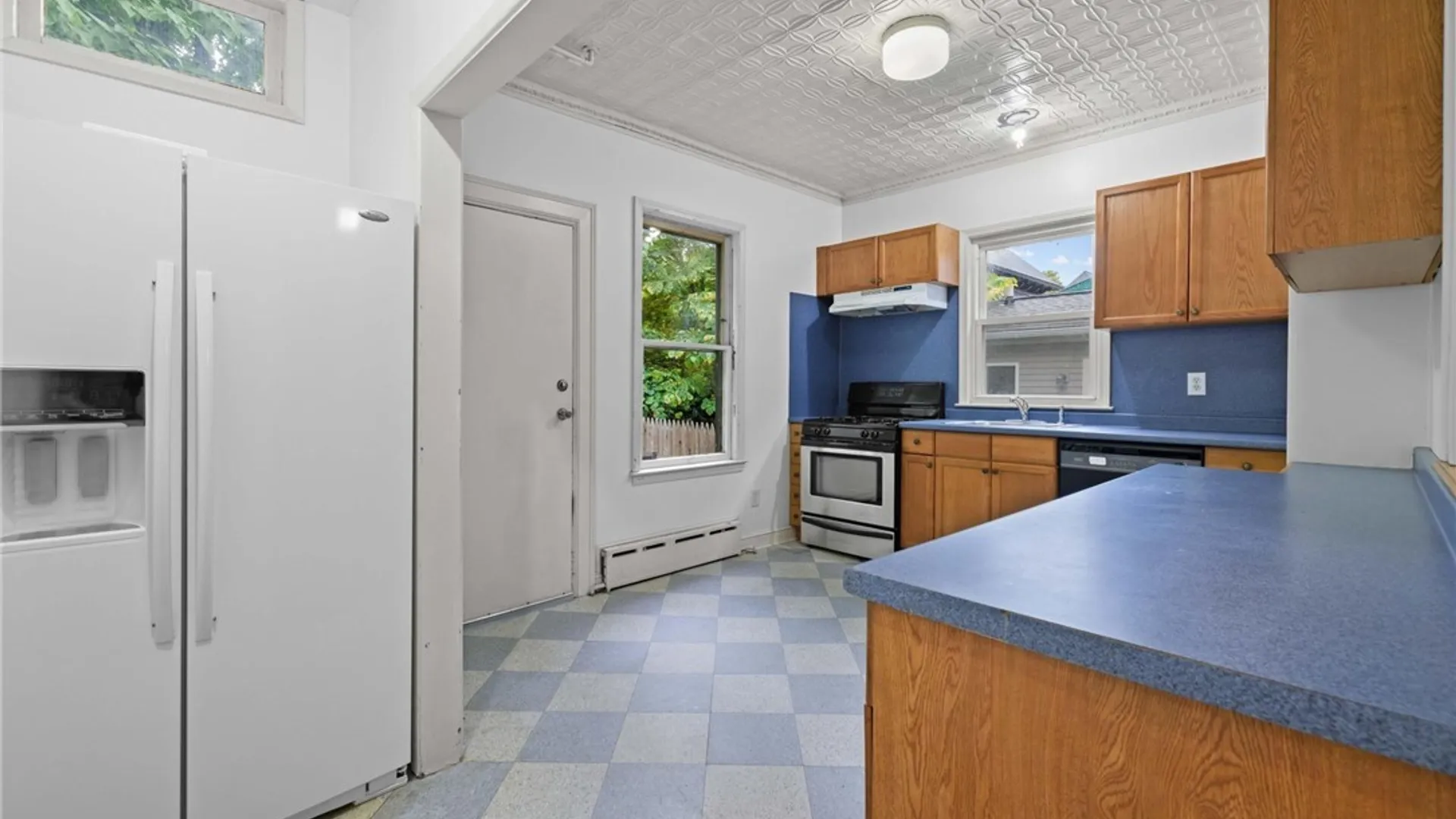 Property at 330 Ashland Avenue, Buffalo, NY 14222 29