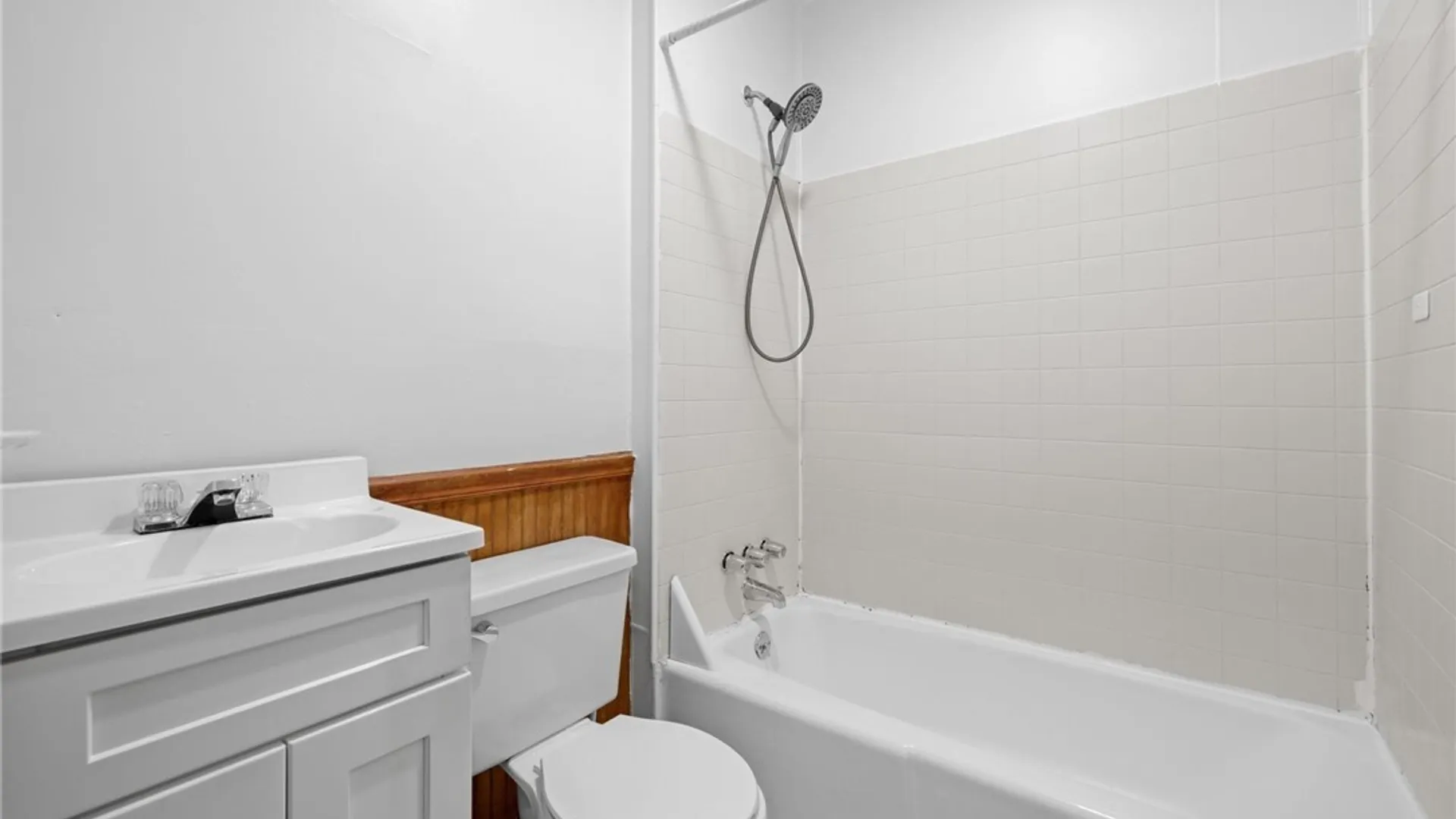 Property at 330 Ashland Avenue, Buffalo, NY 14222 32