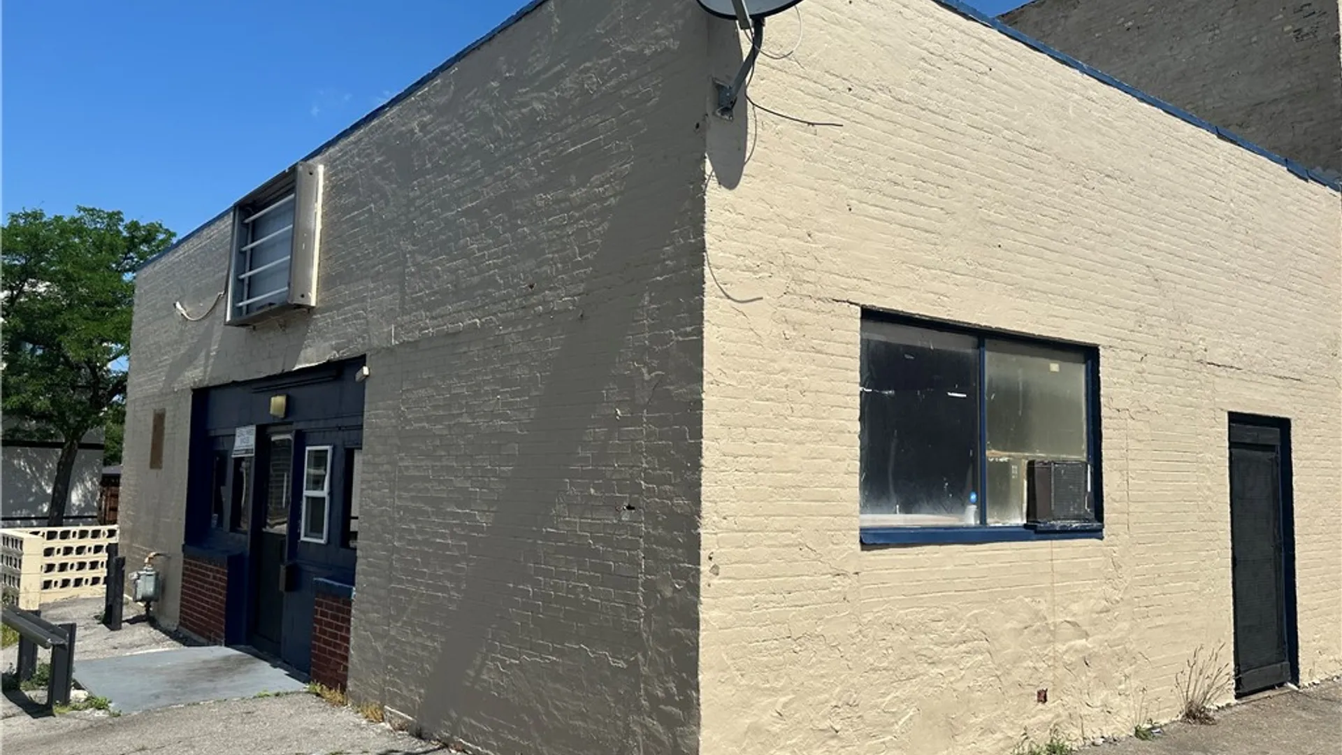 Property at 325-327 North Street, Rochester, NY 14605 2