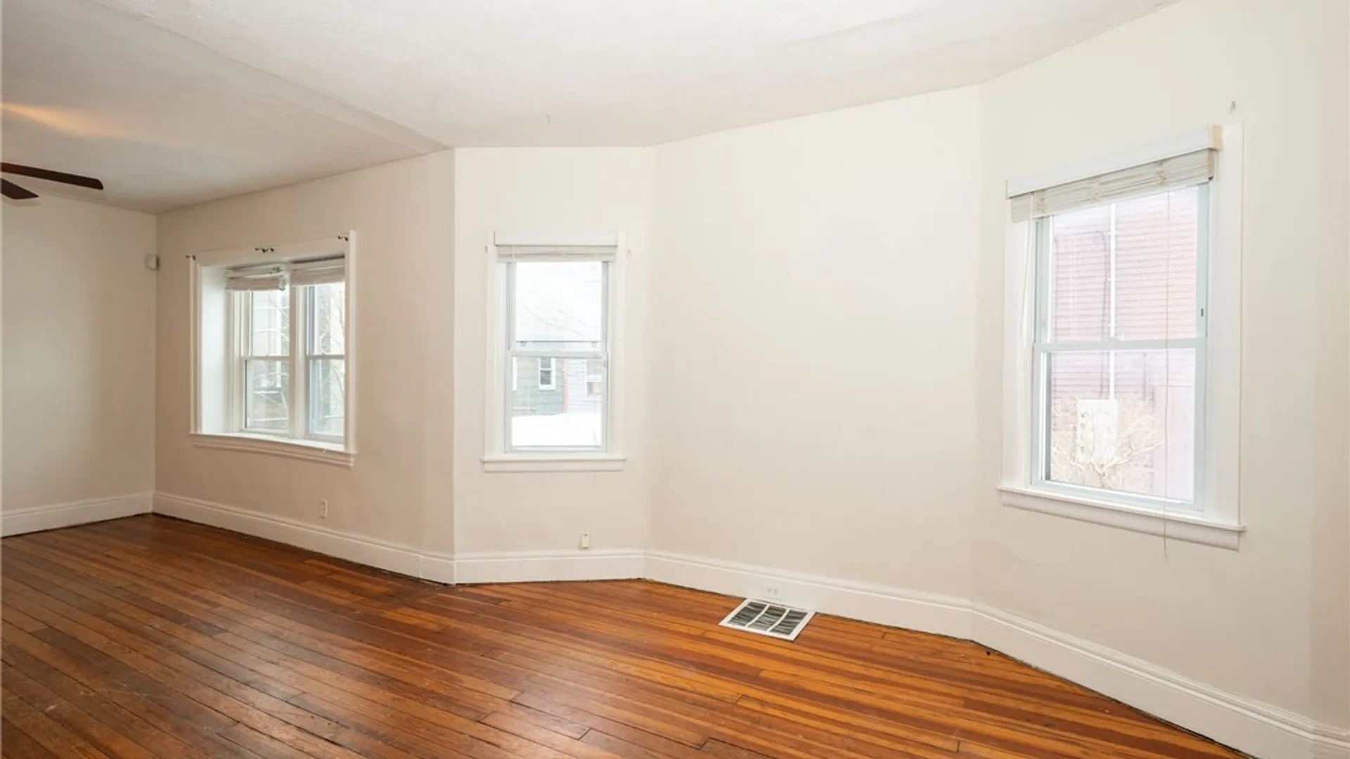 Property at 11 Hoyt Street, Buffalo, NY 14213 7