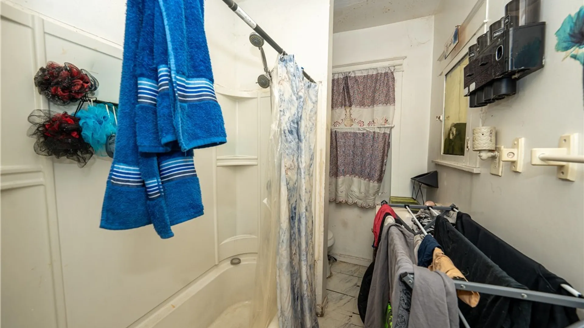 Property at 1158 Ontario Avenue, Niagara Falls, NY 14305 20
