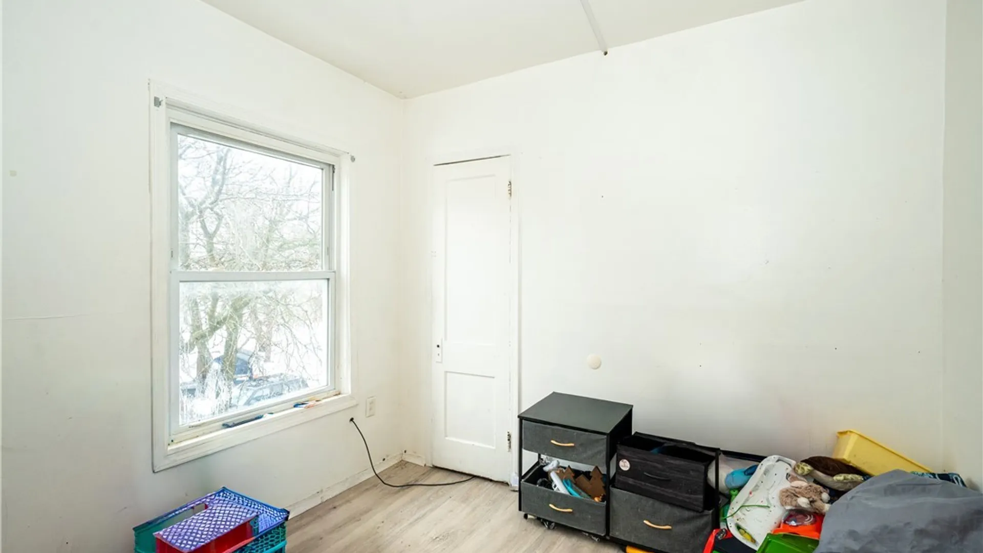 Property at 1158 Ontario Avenue, Niagara Falls, NY 14305 9