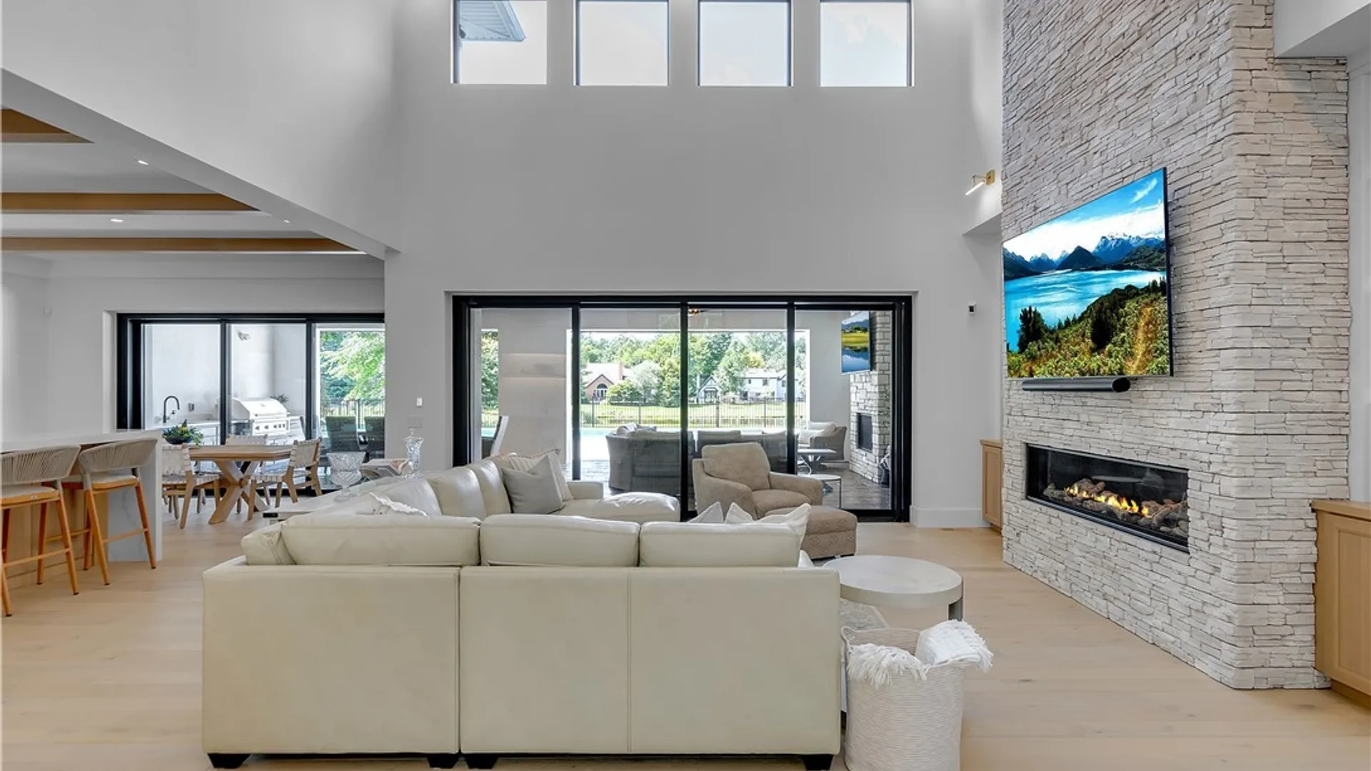 Property at 200 Paradise Road, Amherst, NY 14051 21