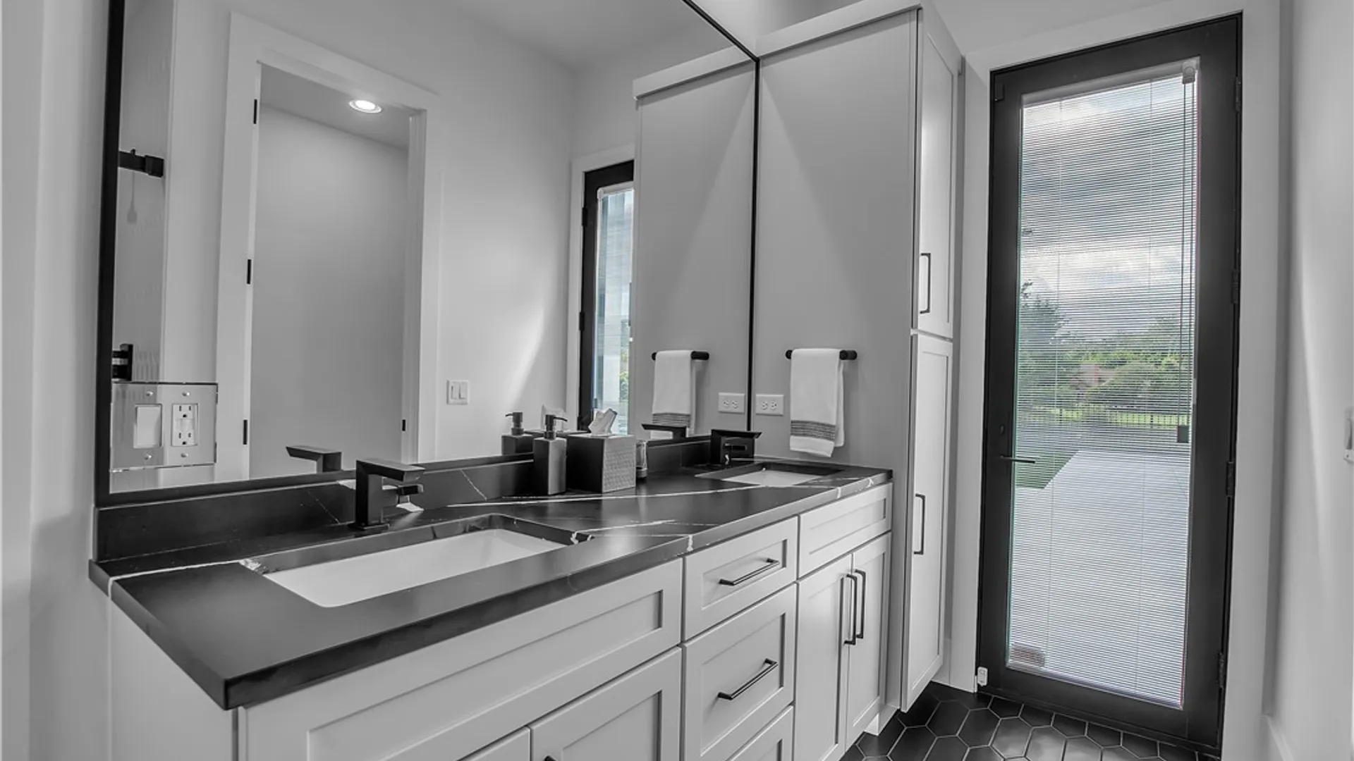 Property at 200 Paradise Road, Amherst, NY 14051 44