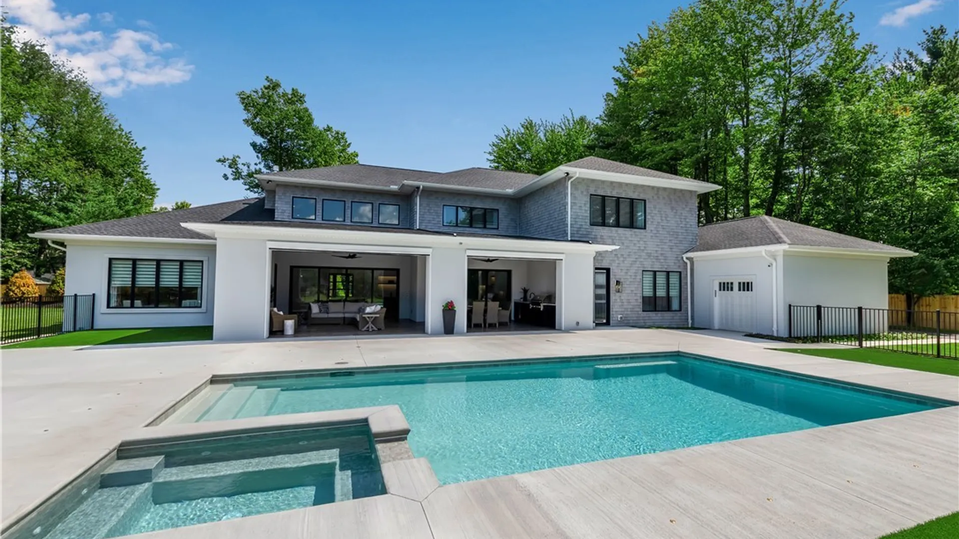 Property at 200 Paradise Road, Amherst, NY 14051 7