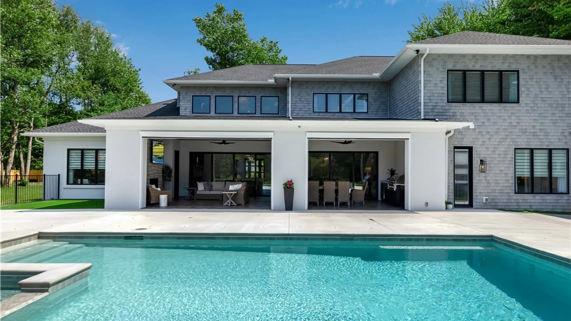 Property at 200 Paradise Road, Amherst, NY 14051 8