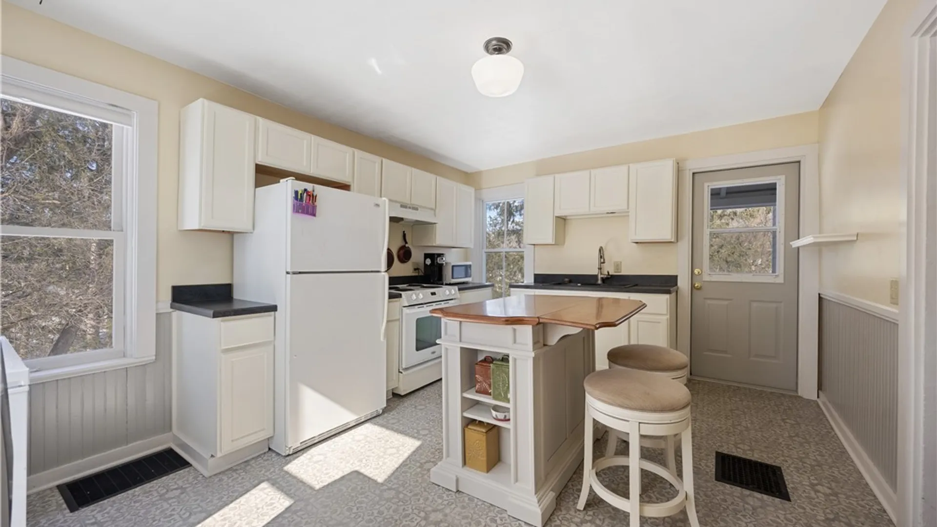 Property at 51 Burton Street, Cazenovia, NY 13035 9