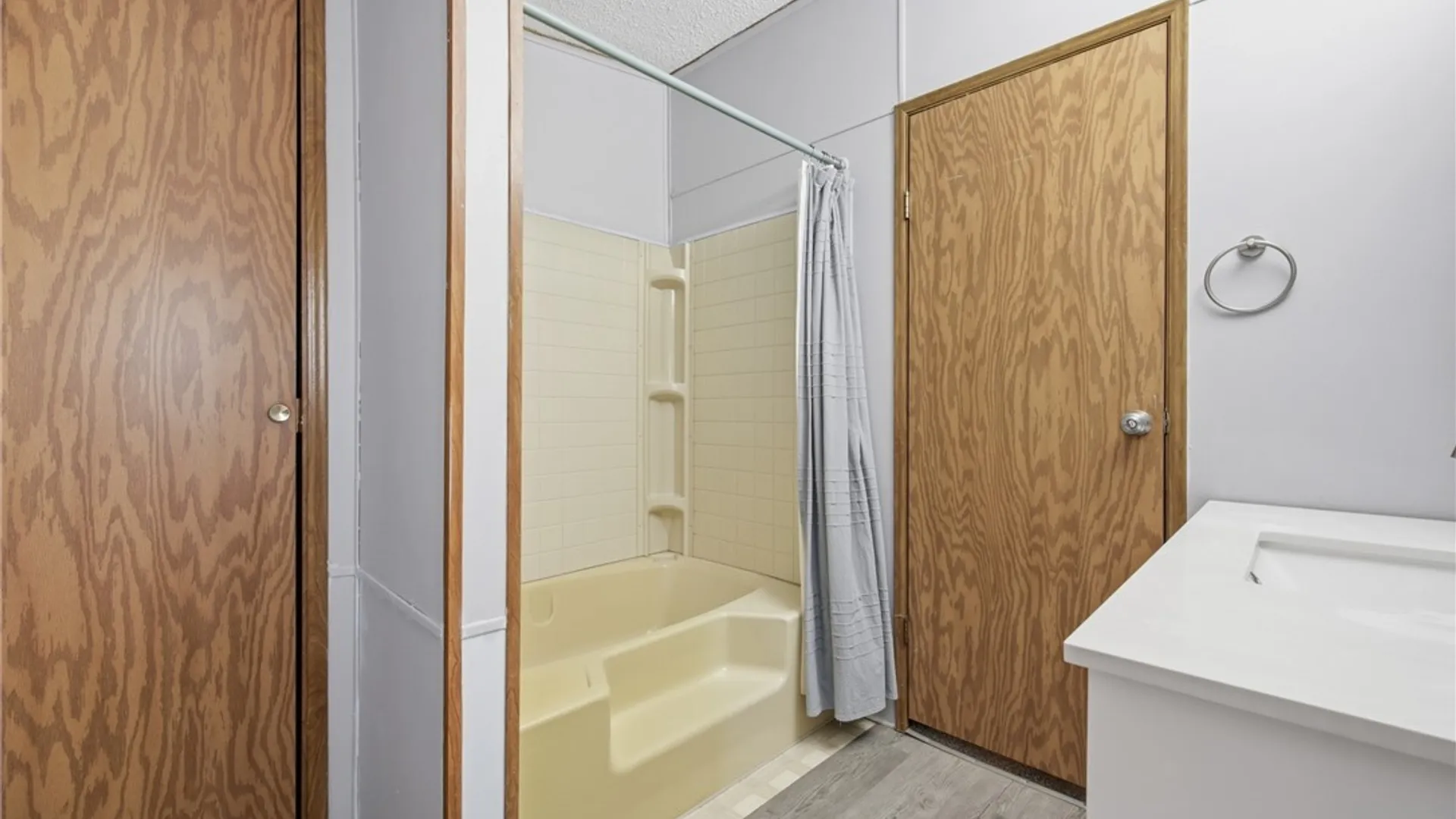 Property at 29 Meadow Lane, Yorkshire, NY 14042 14