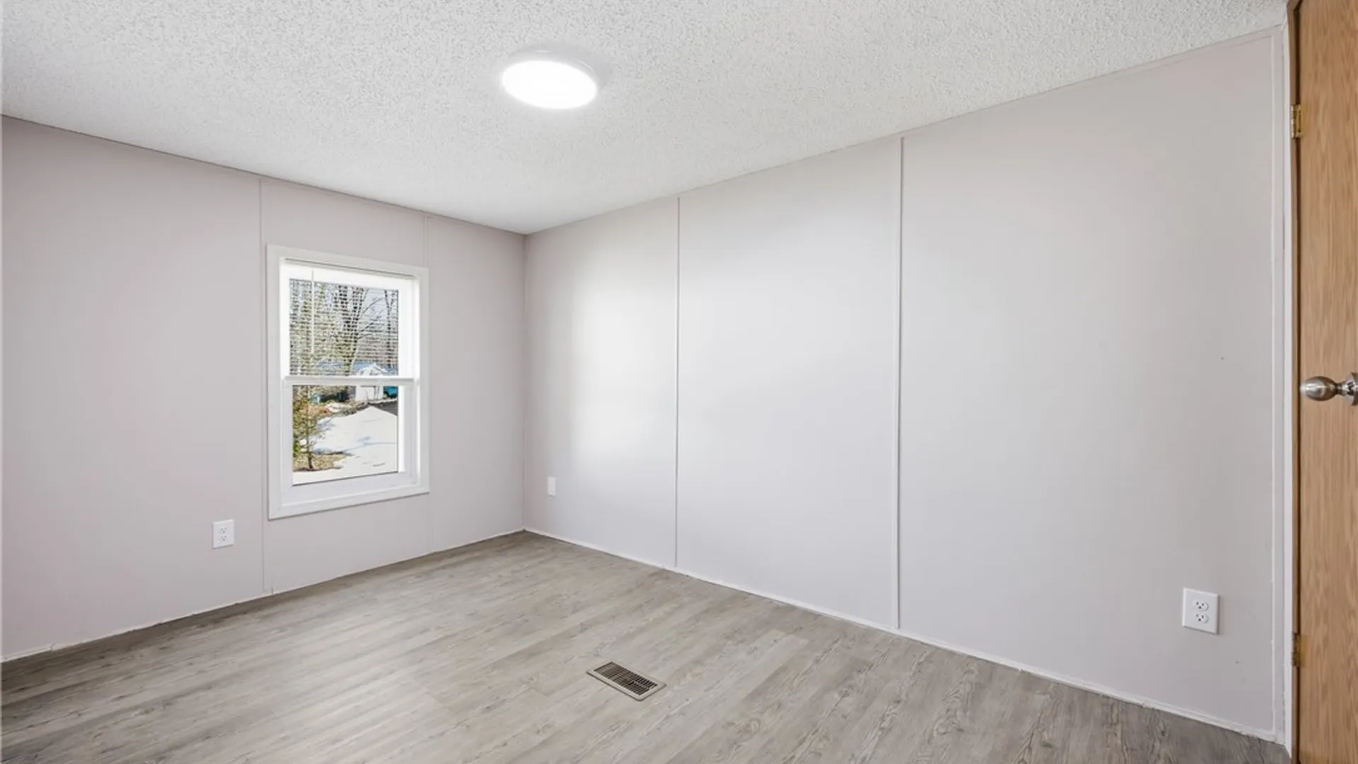 Property at 29 Meadow Lane, Yorkshire, NY 14042 18