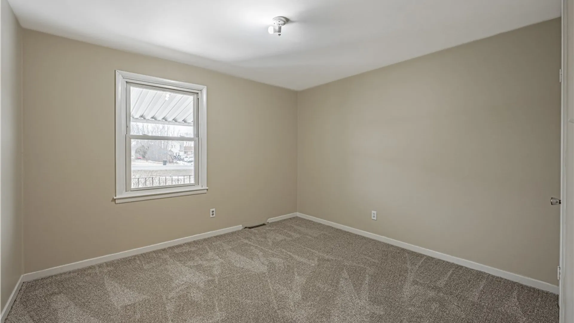 Property at 7811 Porter Road, Niagara, NY 14304 20