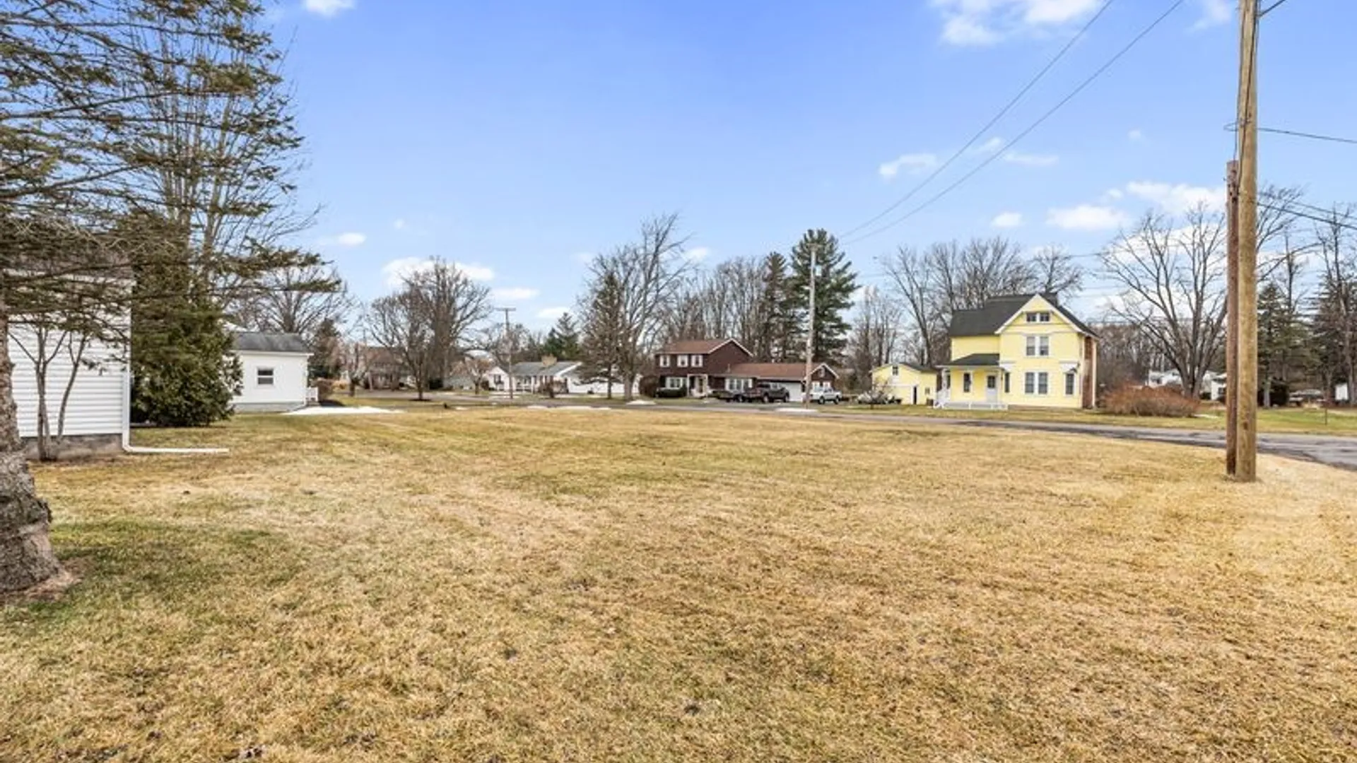 Property at 98 Norris Drive, Waterloo, NY 13165 3