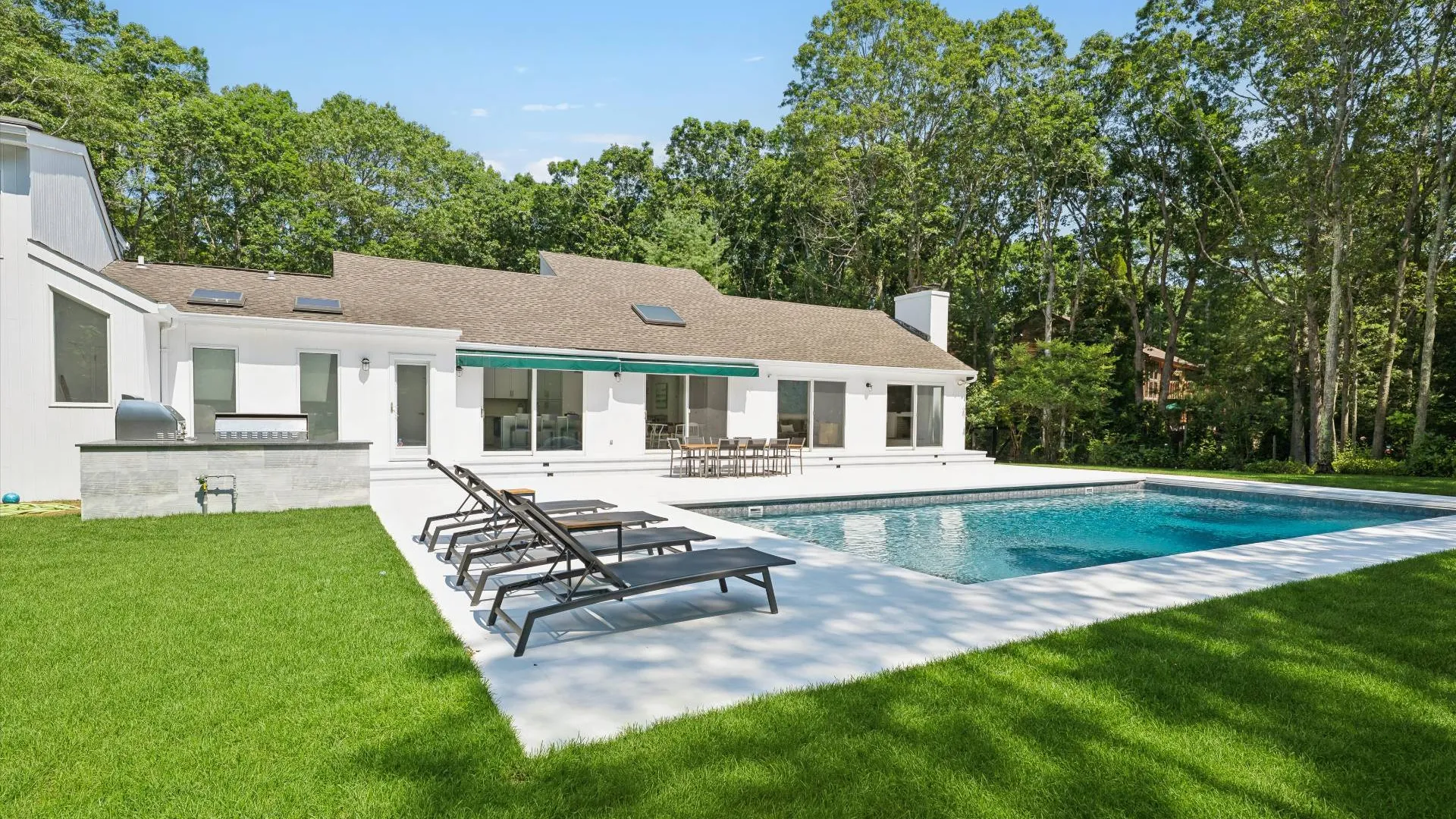 Property at 14 Livery Lane, East Hampton, NY 11937 26