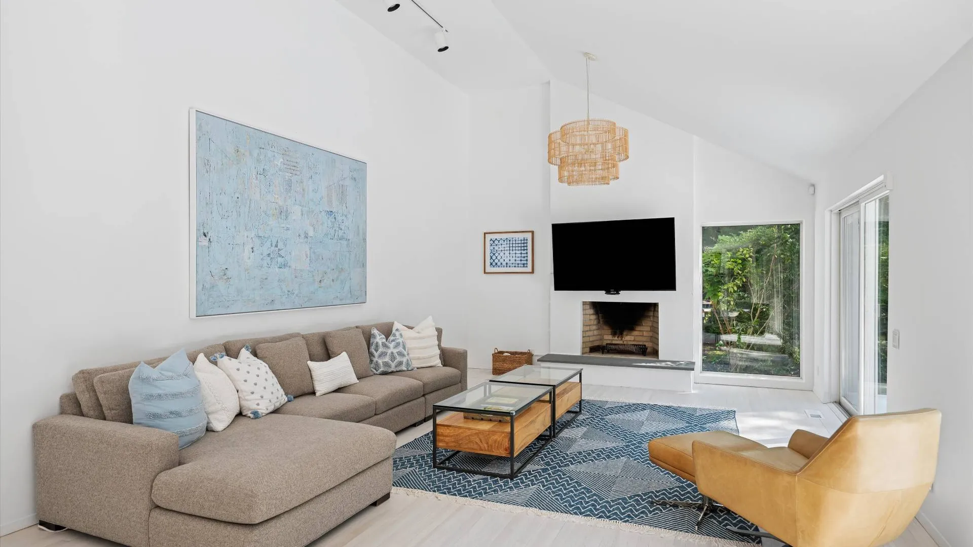 Property at 14 Livery Lane, East Hampton, NY 11937 4