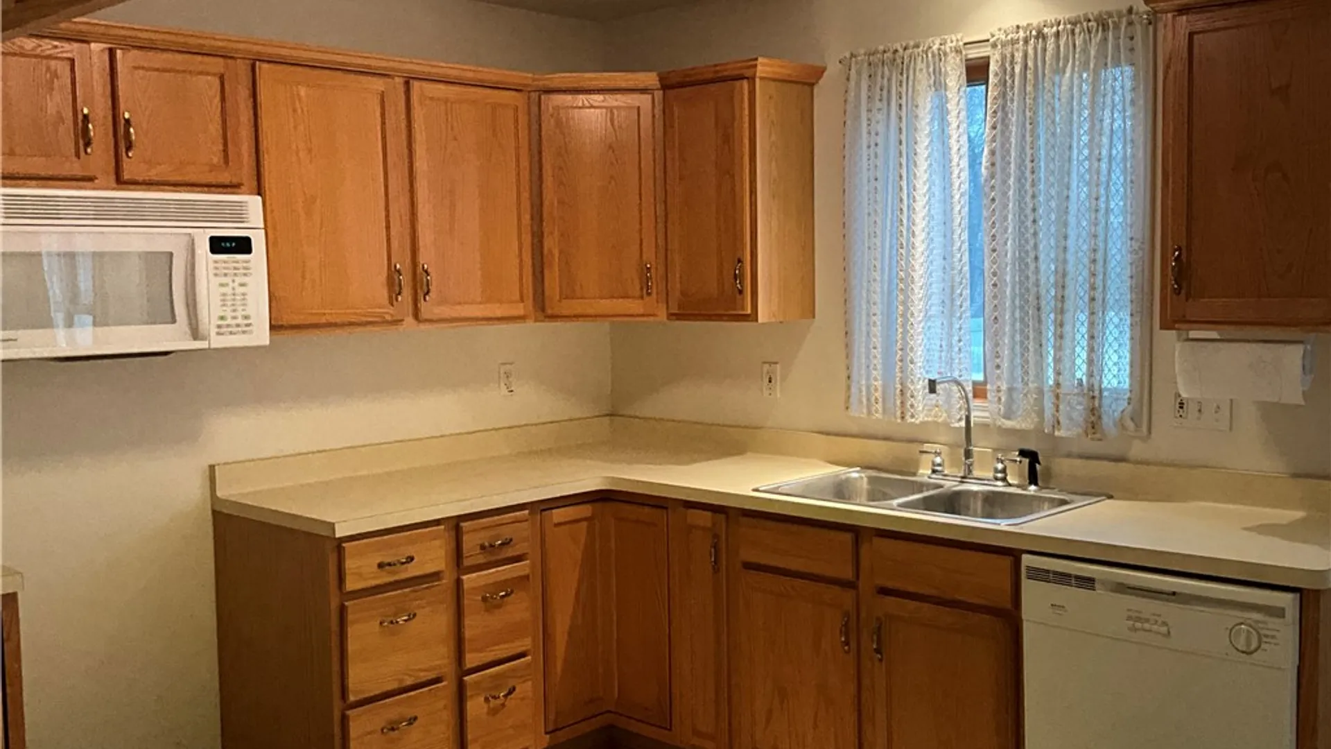 Property at 15 Jacklyn Drive, Chili, NY 14624 3