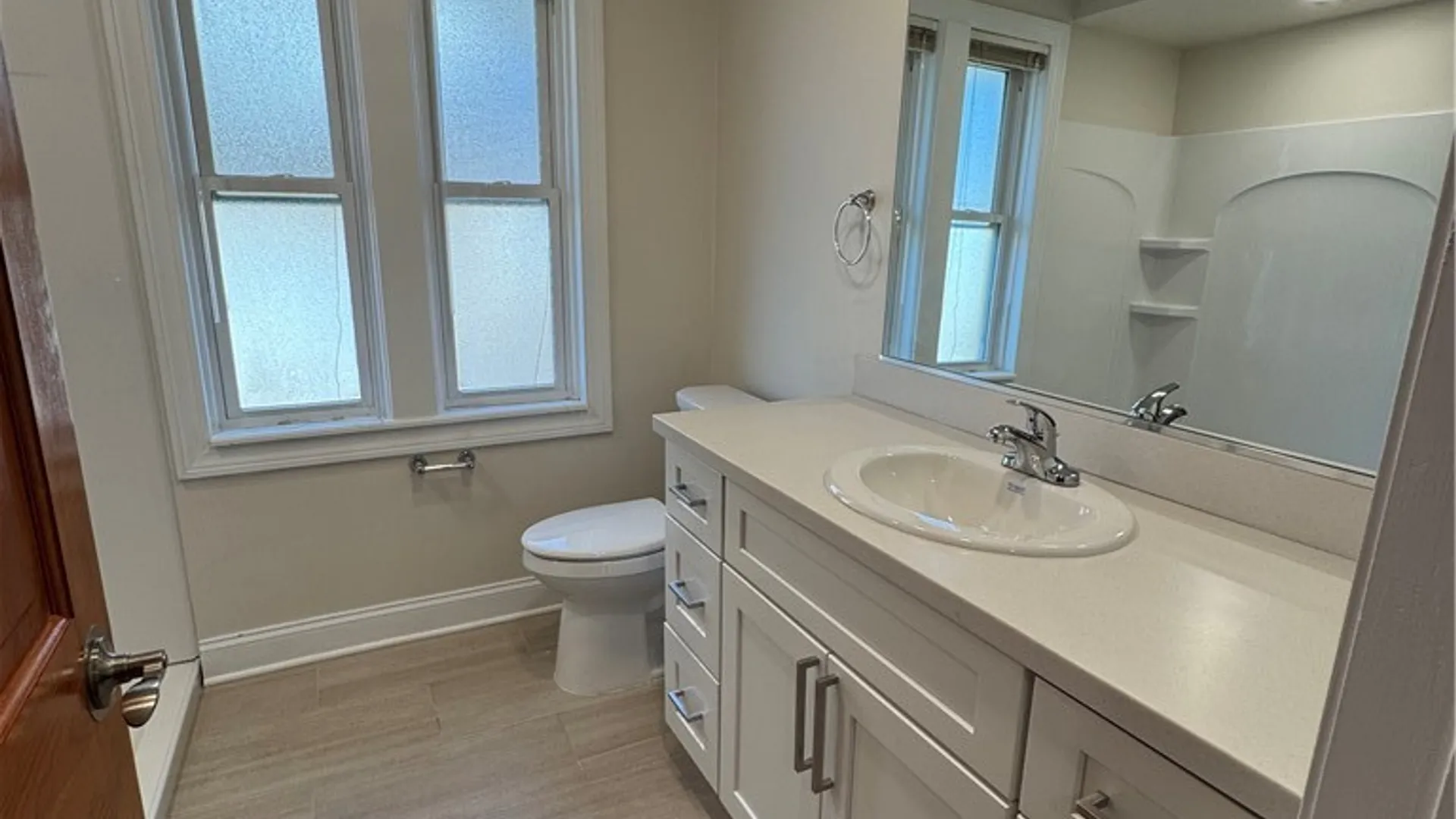 Property at 81 Humboldt Parkway, Buffalo, NY 14214 15