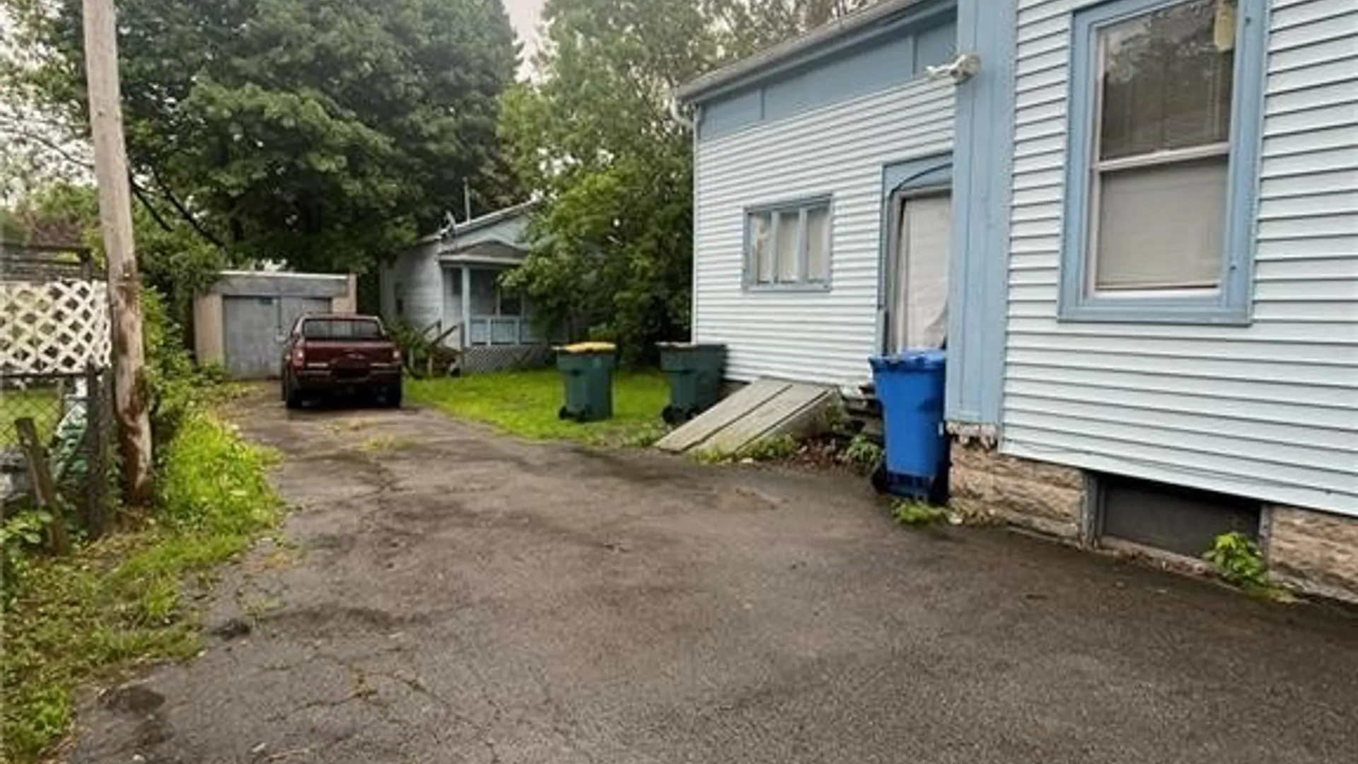 Property at 204 Fairgate Street, Rochester, NY 14606 4