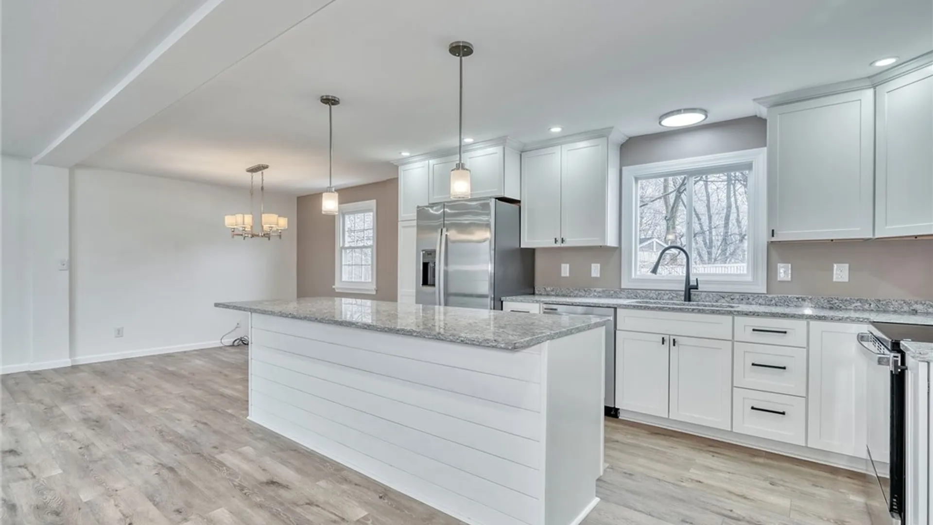 Property at 20 Sandoris Cir, Irondequoit, NY 14622 13