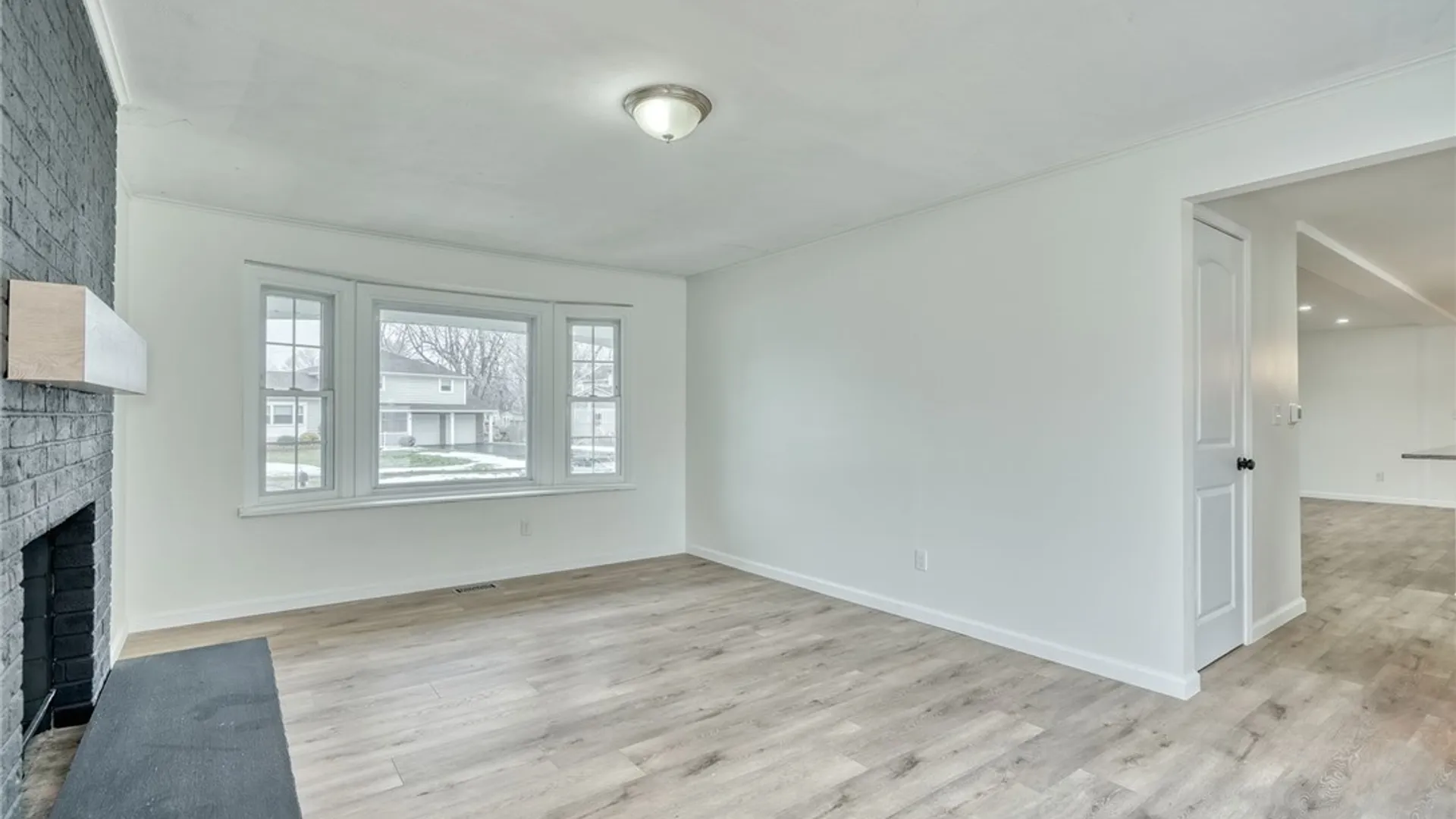 Property at 20 Sandoris Cir, Irondequoit, NY 14622 23