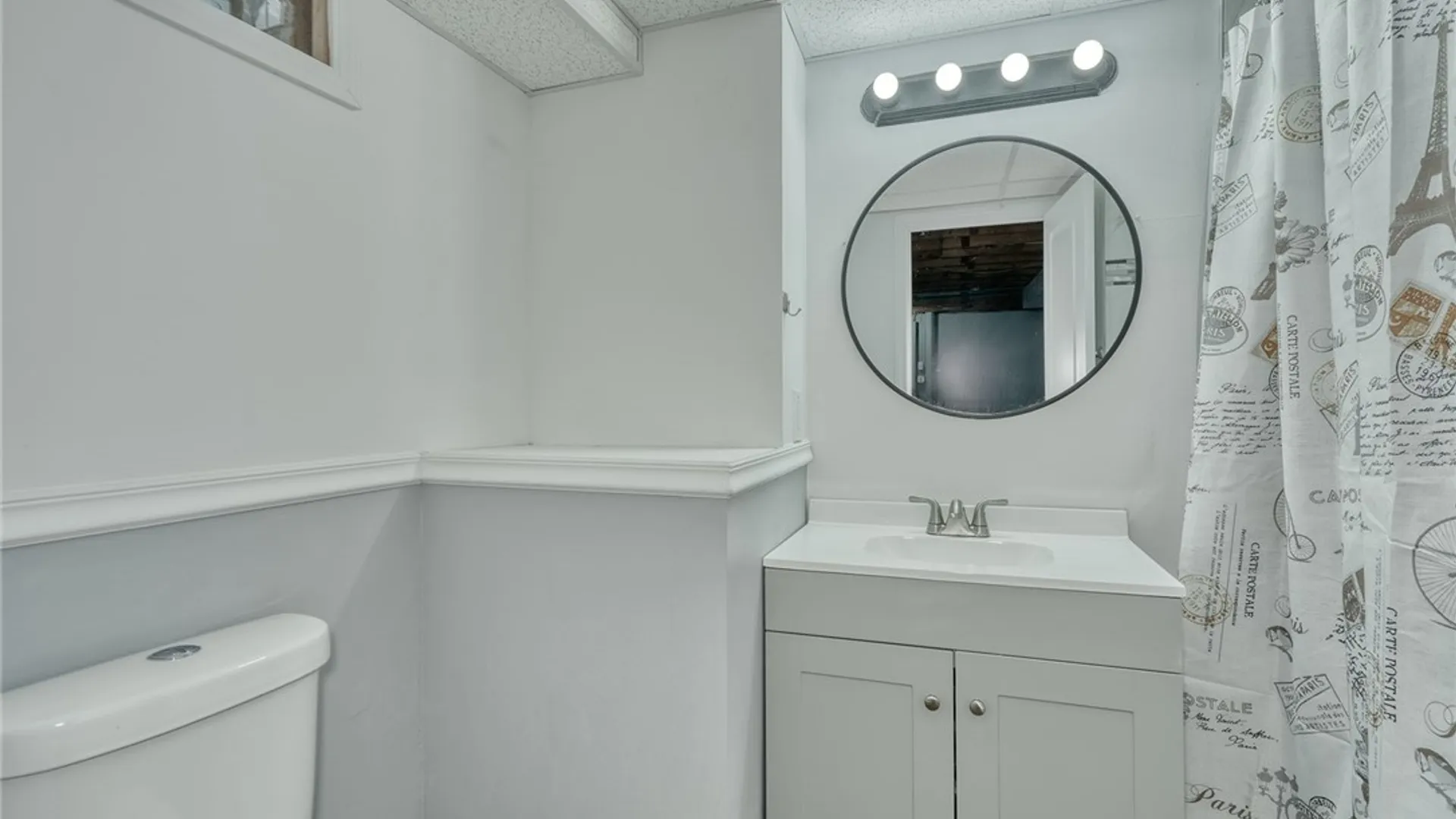 Property at 20 Sandoris Cir, Irondequoit, NY 14622 40