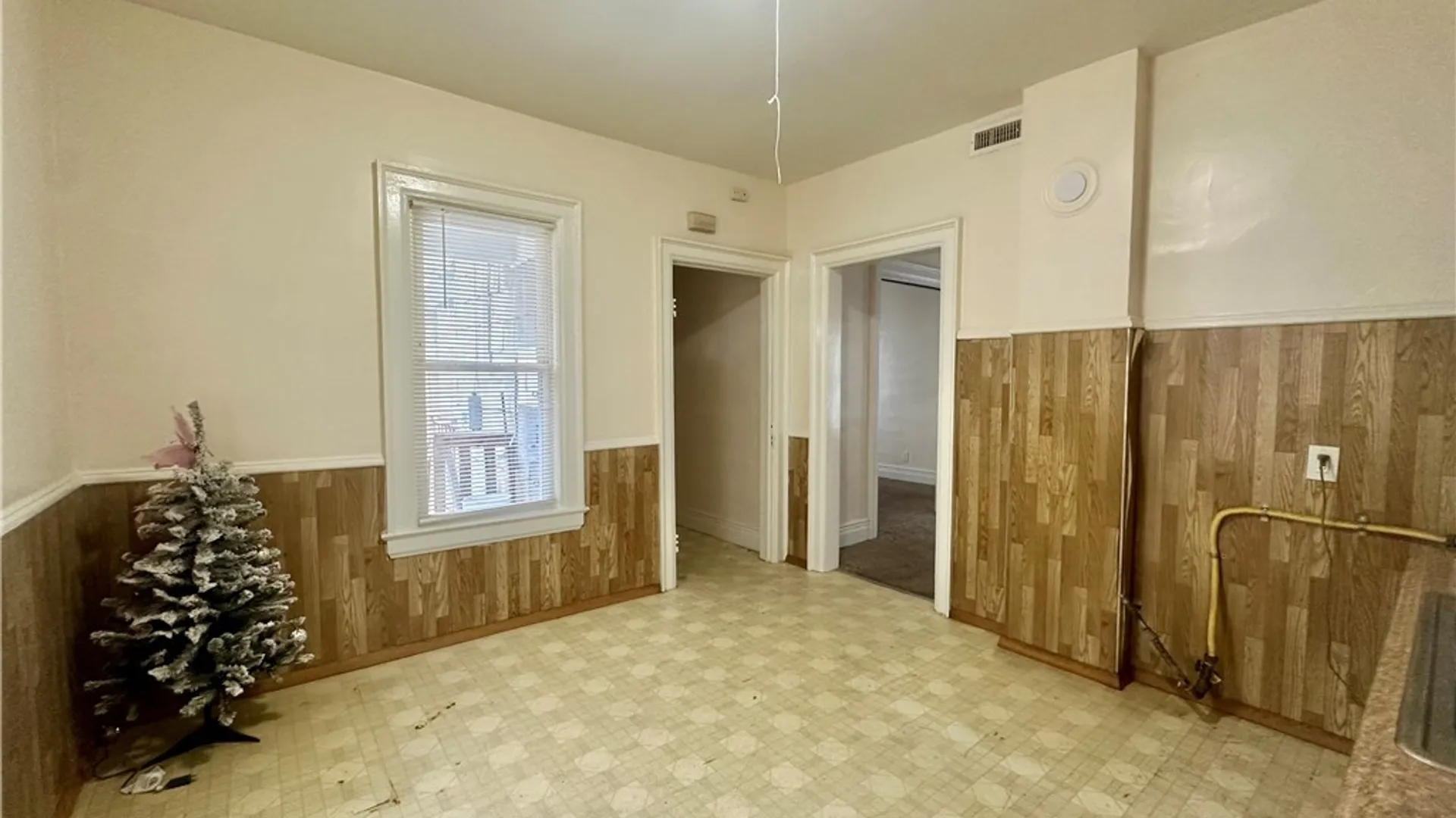 Property at 34 Hayden Street, Buffalo, NY 14210 10