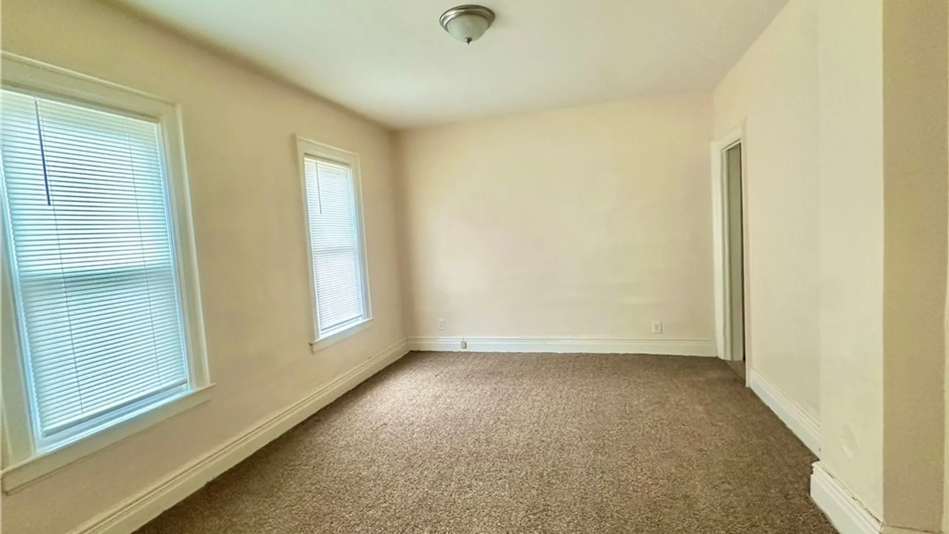 Property at 34 Hayden Street, Buffalo, NY 14210 5