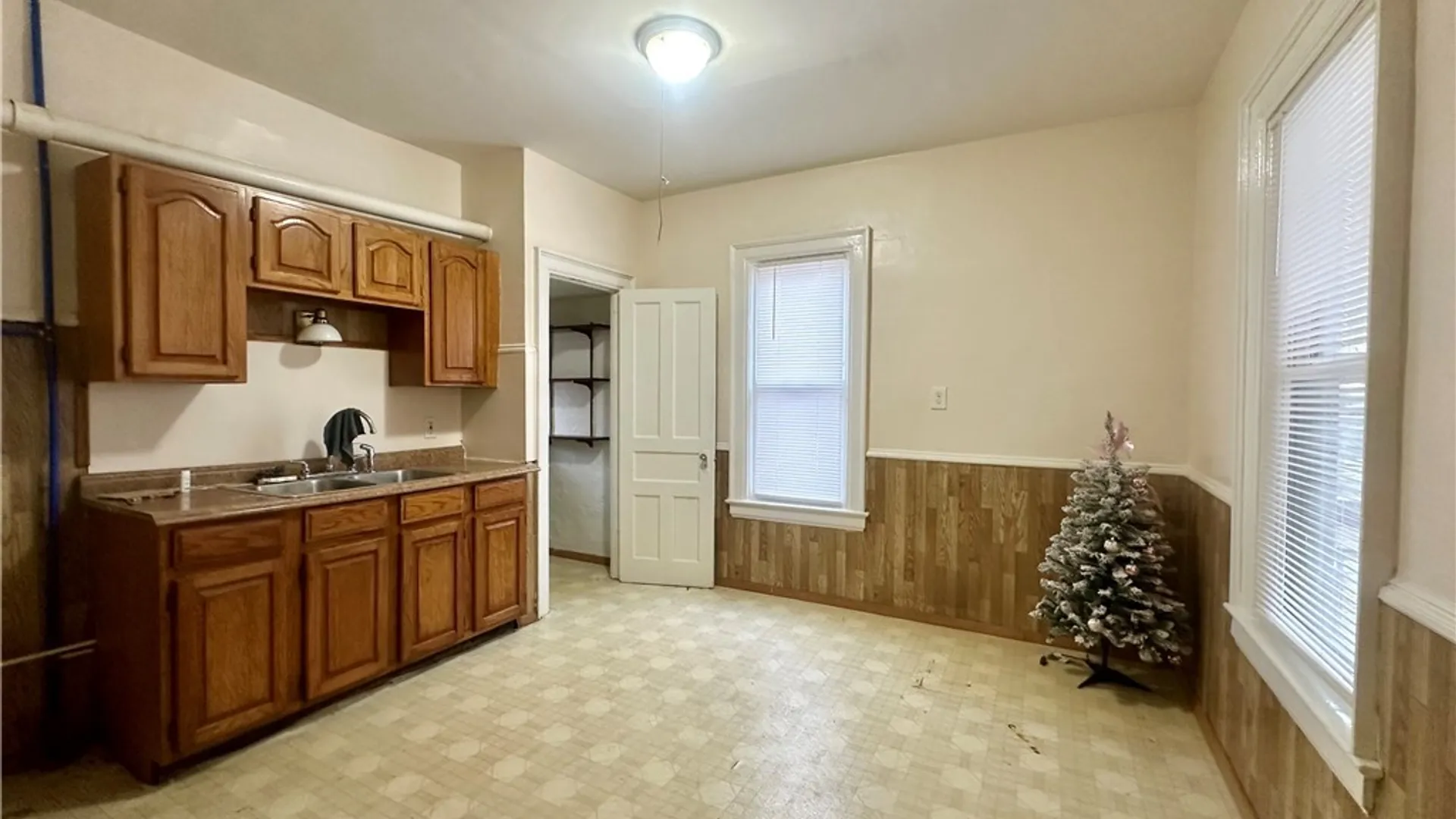 Property at 34 Hayden Street, Buffalo, NY 14210 7