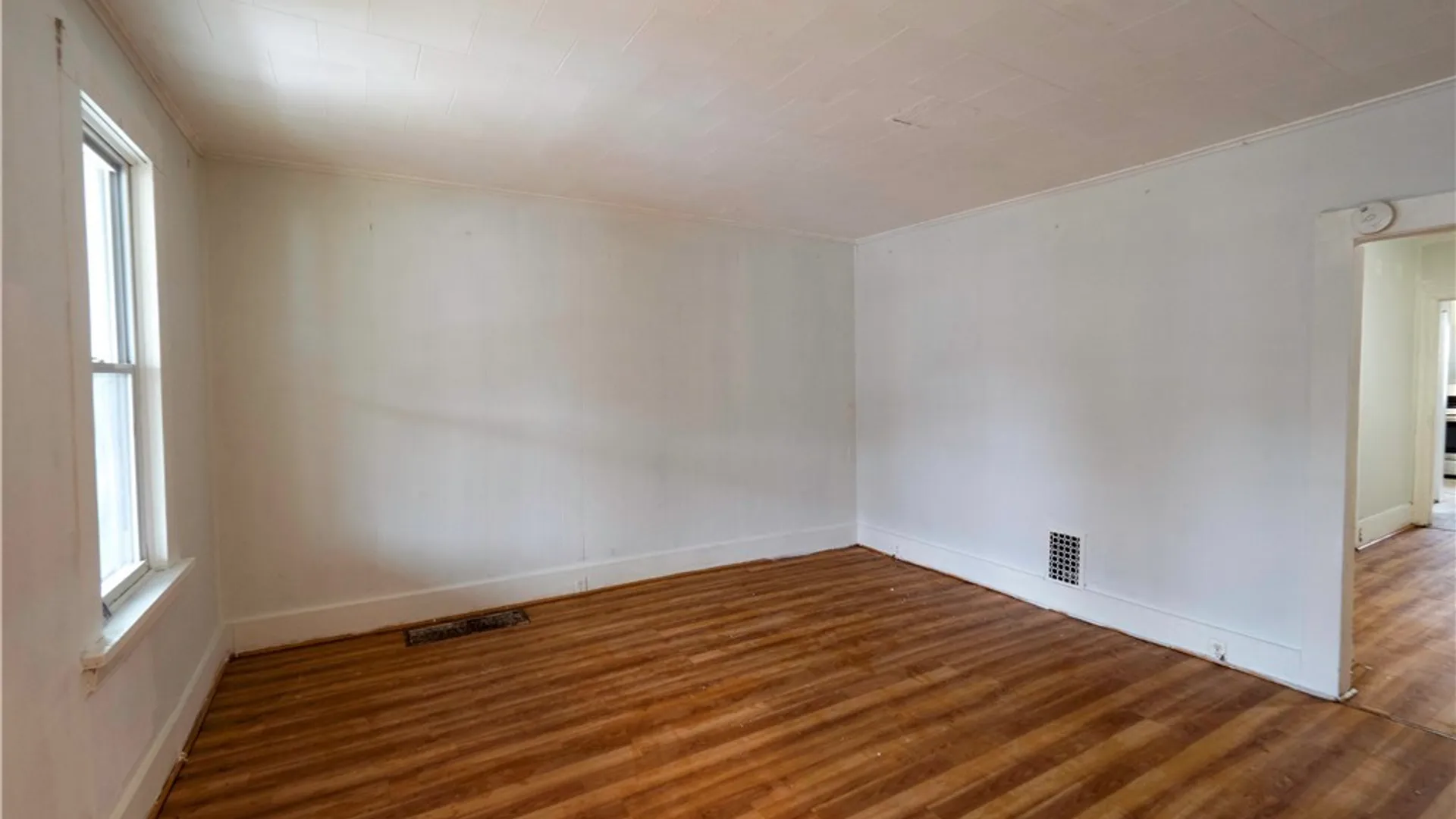 Property at 109 Roesch Avenue, Buffalo, NY 14207 2