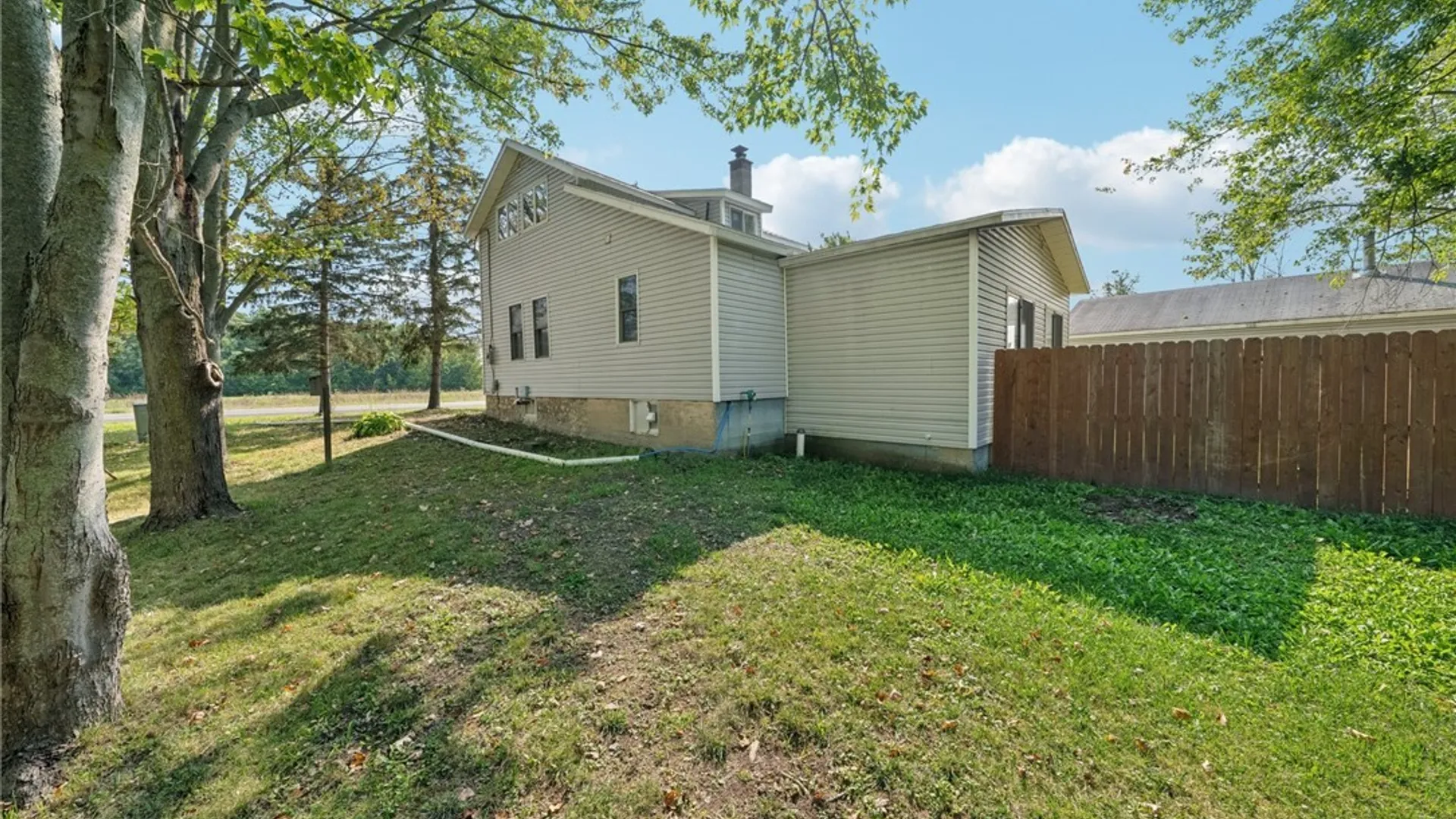 Property at 8420 Akron Road, Royalton, NY 14094 37