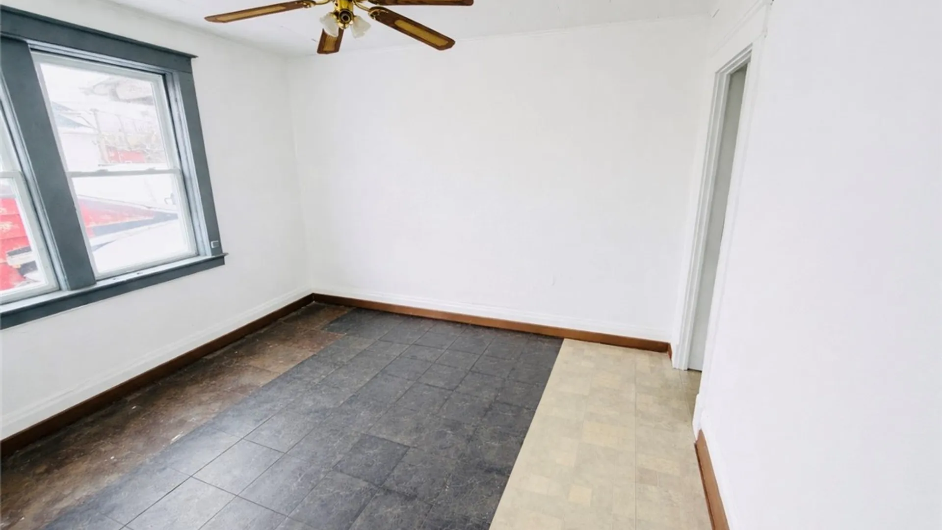 Property at 490 19th Street, Niagara Falls, NY 14303 15