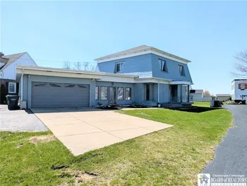 1030 River Road, Grand Island, NY 14072