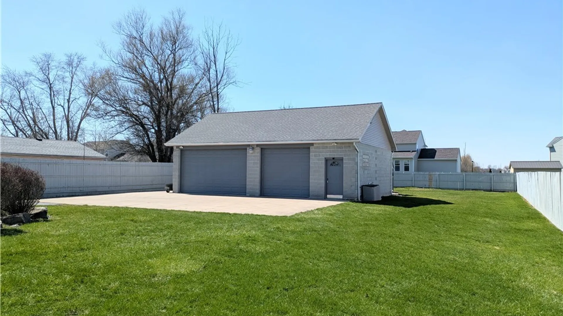 Property at 1030 River Road, Grand Island, NY 14072 2