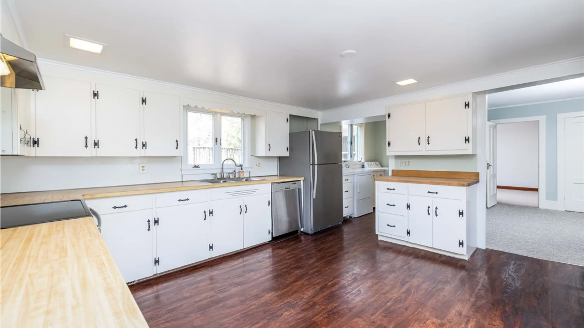 Property at 1253 Fairport Road, Perinton, NY 14450 11