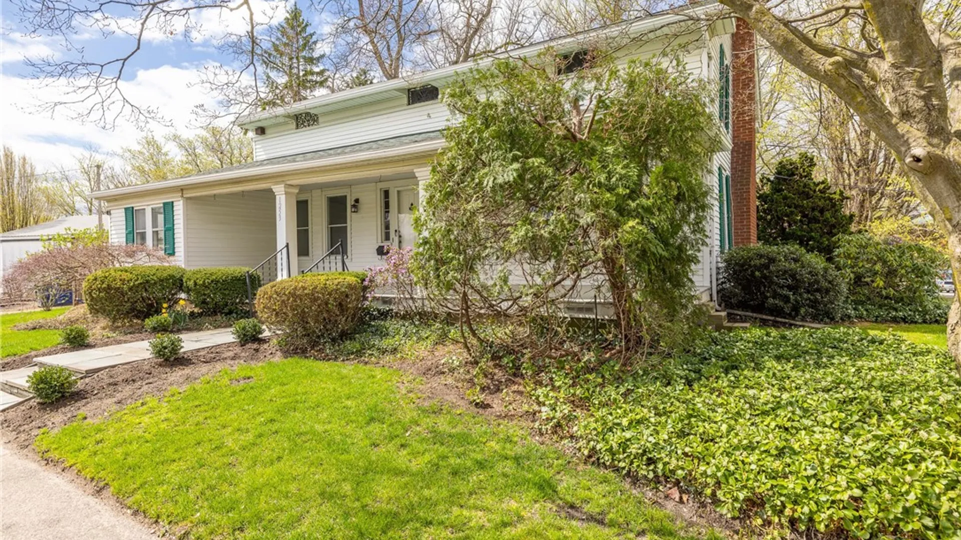 Property at 1253 Fairport Road, Perinton, NY 14450 7