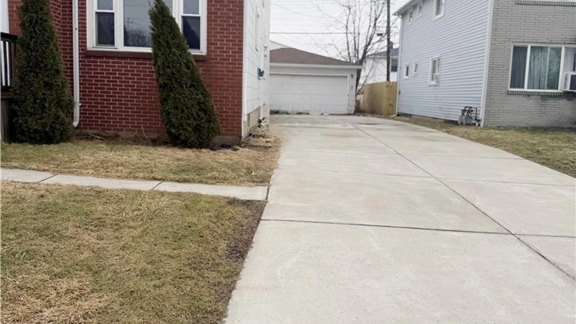 Property at 35 Crandon Boulevard, Cheektowaga, NY 14225 2