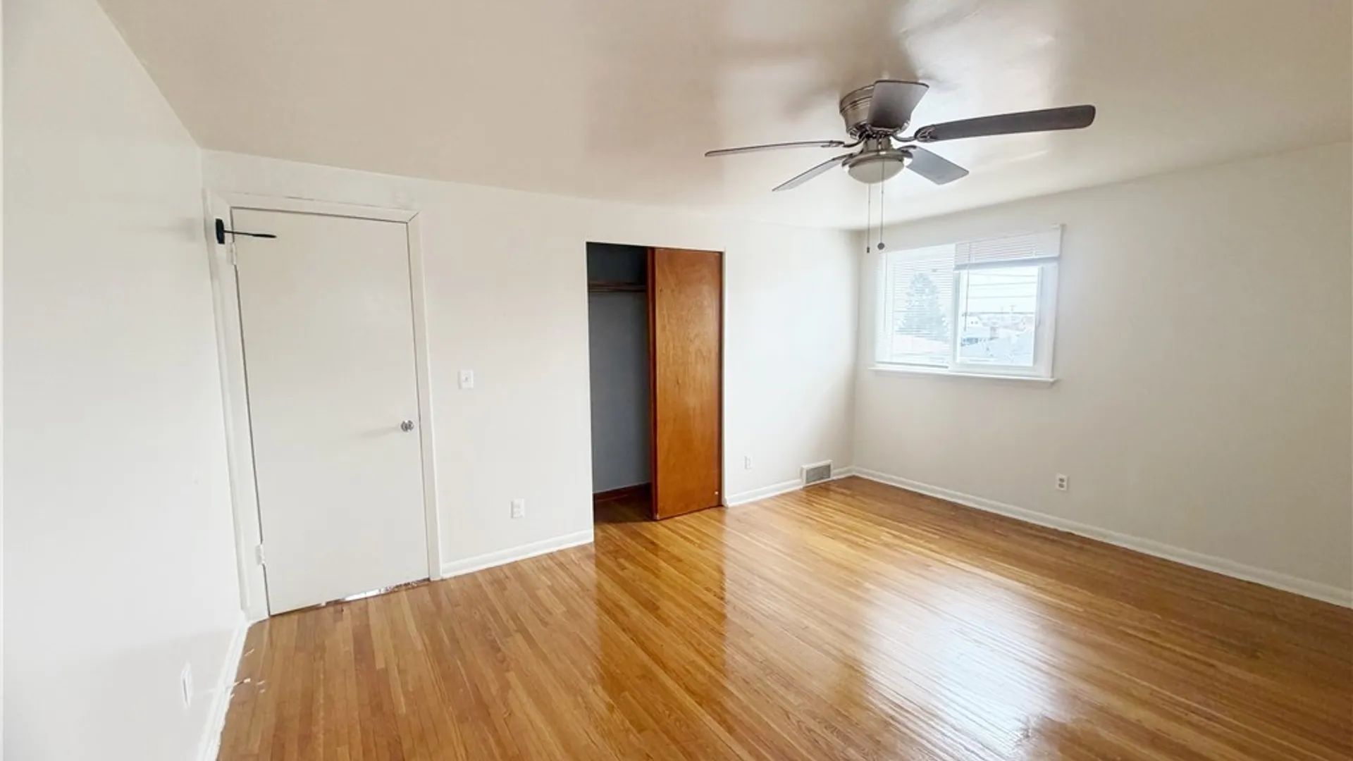 Property at 35 Crandon Boulevard, Cheektowaga, NY 14225 27