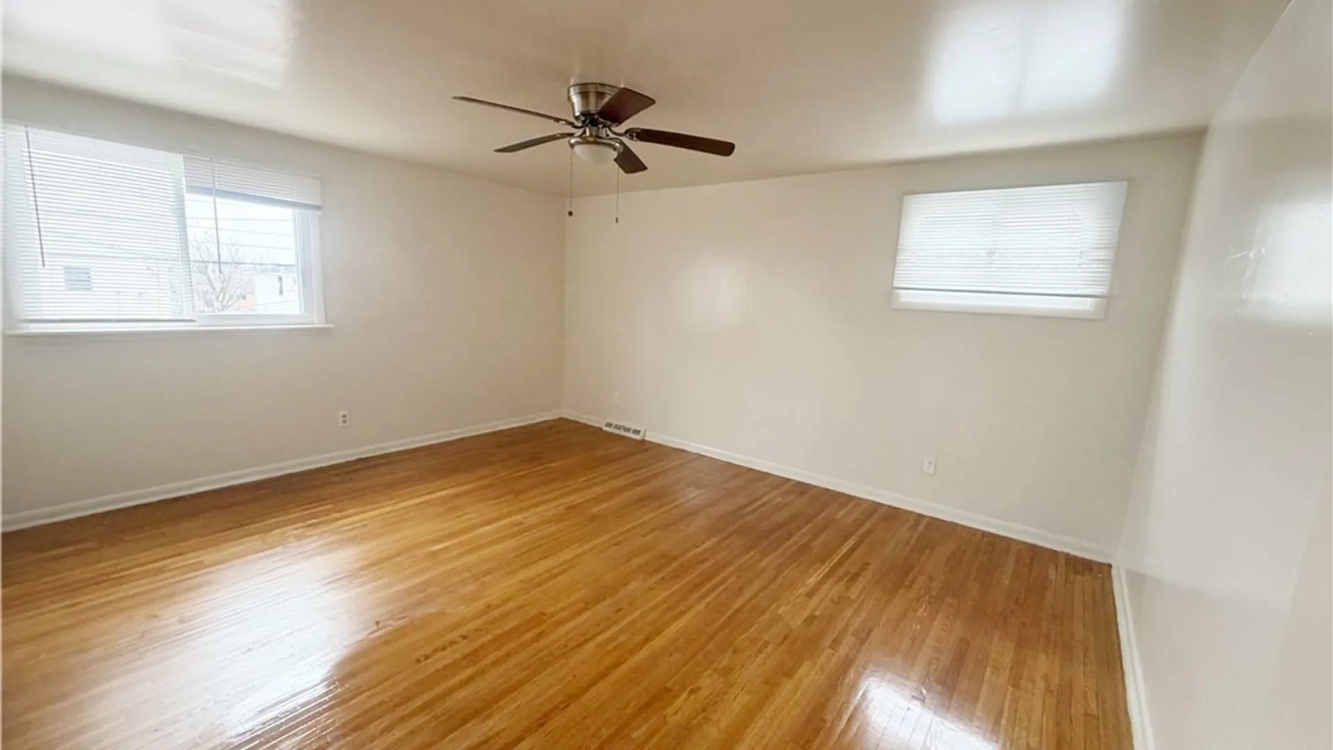 Property at 35 Crandon Boulevard, Cheektowaga, NY 14225 28