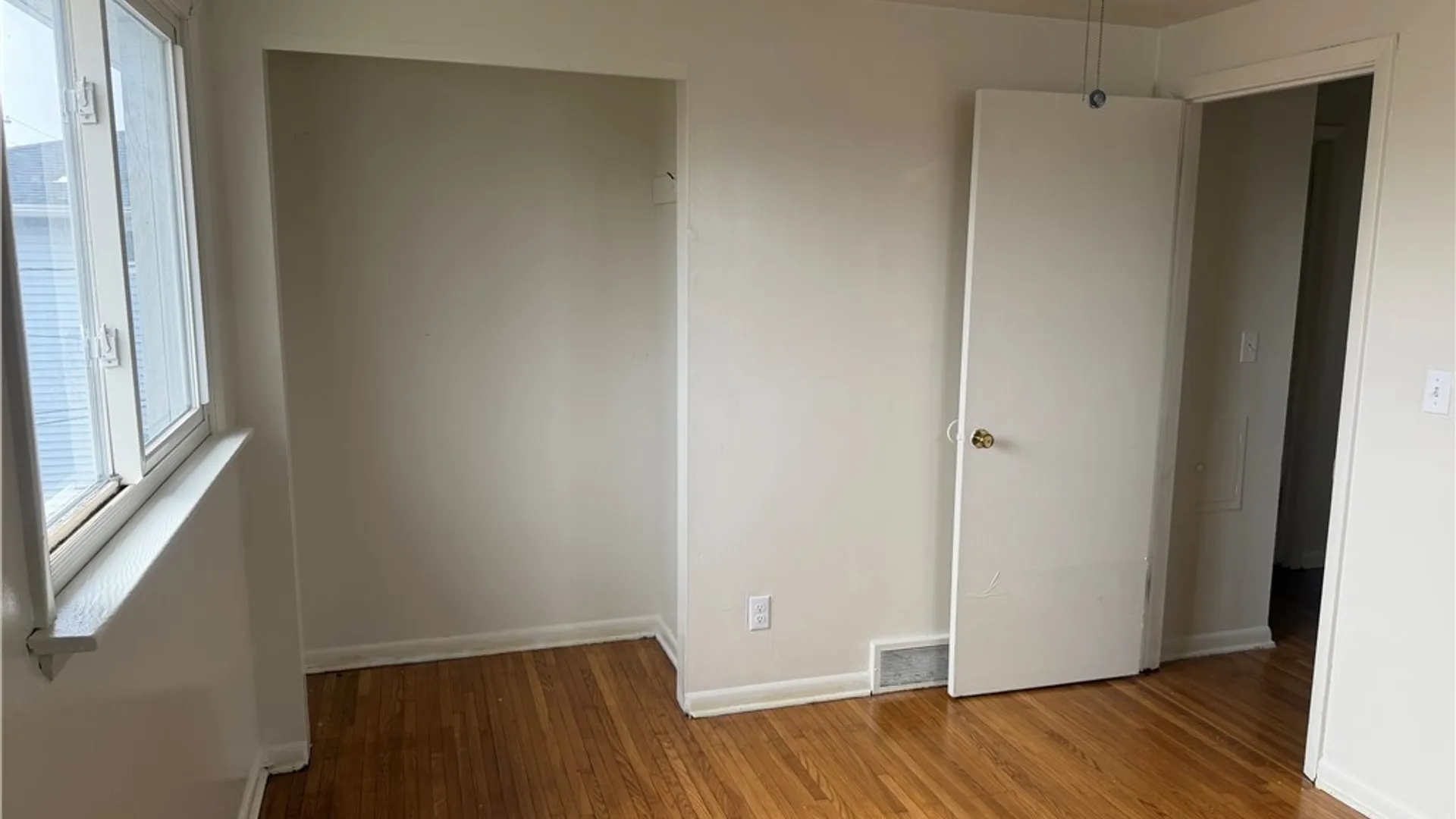 Property at 35 Crandon Boulevard, Cheektowaga, NY 14225 31