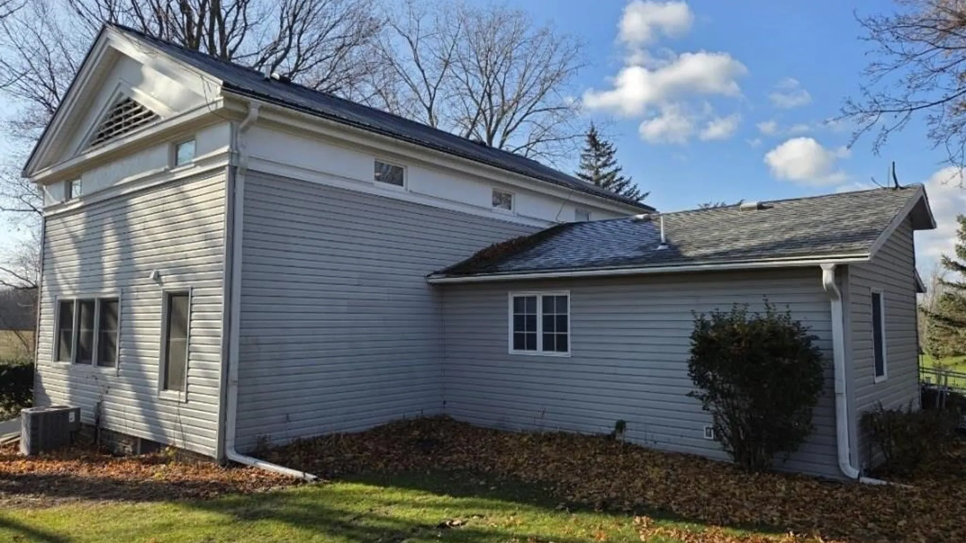Property at 8121 Telephone Road, Pavilion, NY 14482 6