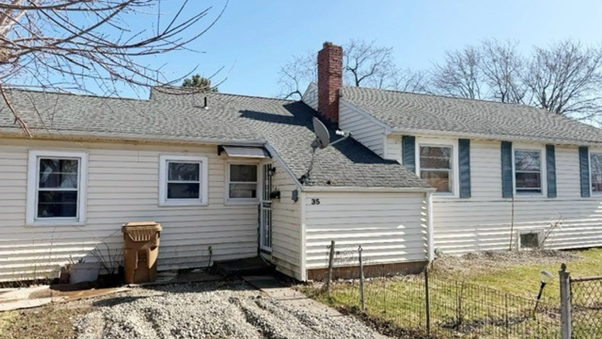 Property at 33-35 Brookhaven Drive, Cheektowaga, NY 14225 3