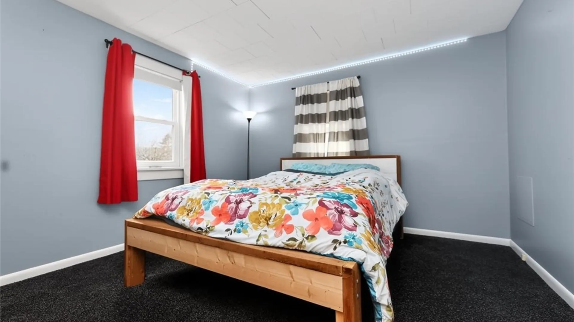 Property at 8726 Point Avenue, Niagara Falls, NY 14304 25