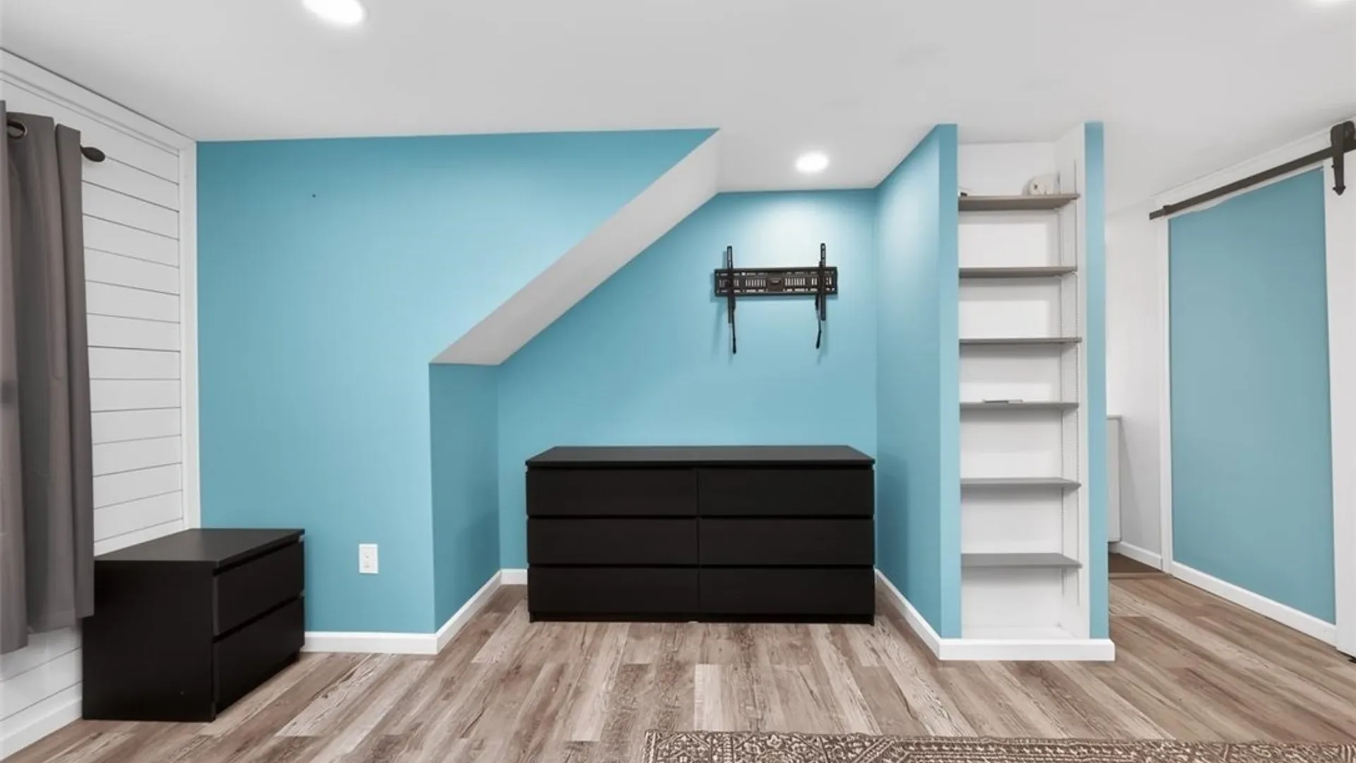 Property at 8726 Point Avenue, Niagara Falls, NY 14304 28