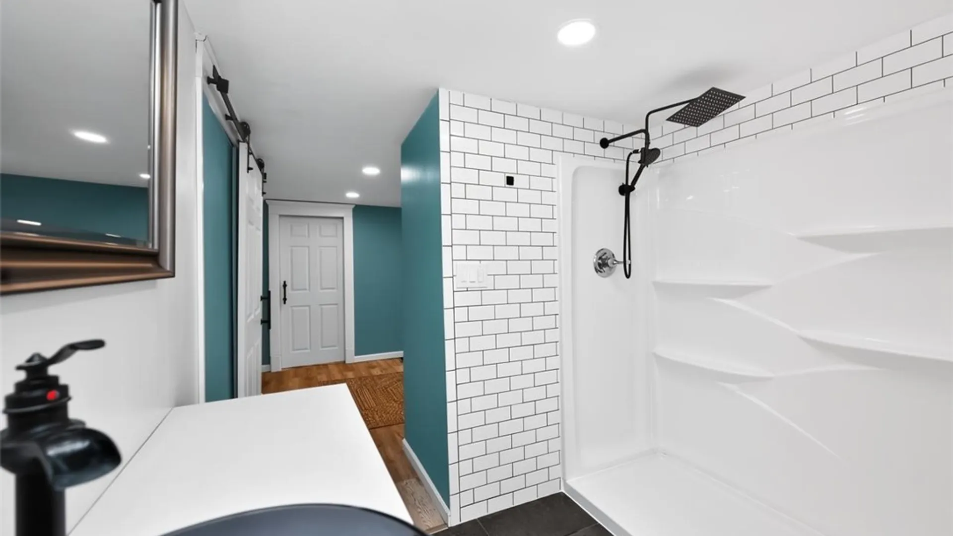 Property at 8726 Point Avenue, Niagara Falls, NY 14304 34