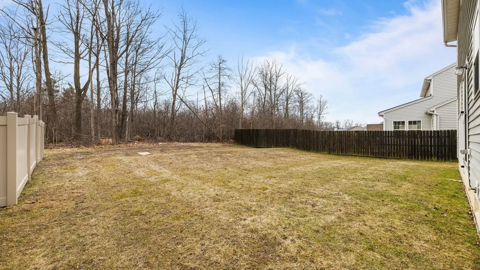 Property at 6083 Woodford Drive, Hamburg, NY 14085 27