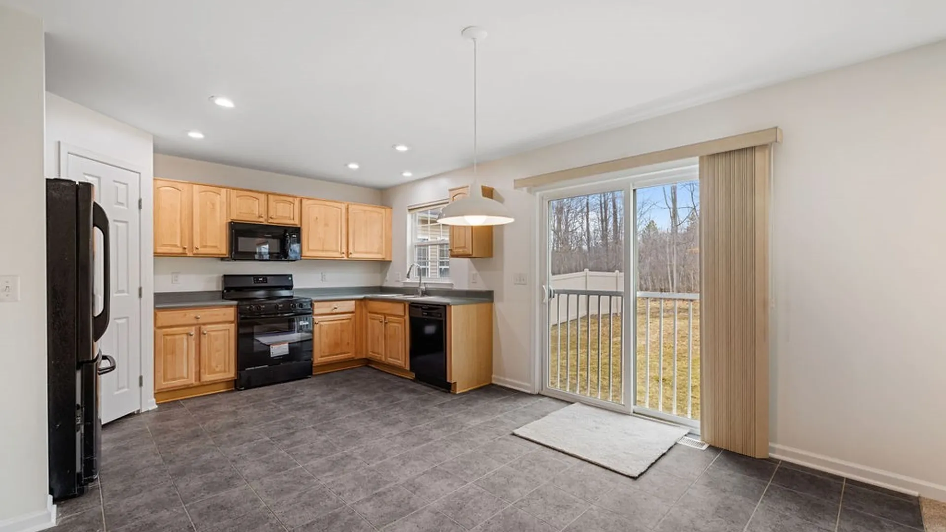 Property at 6083 Woodford Drive, Hamburg, NY 14085 8