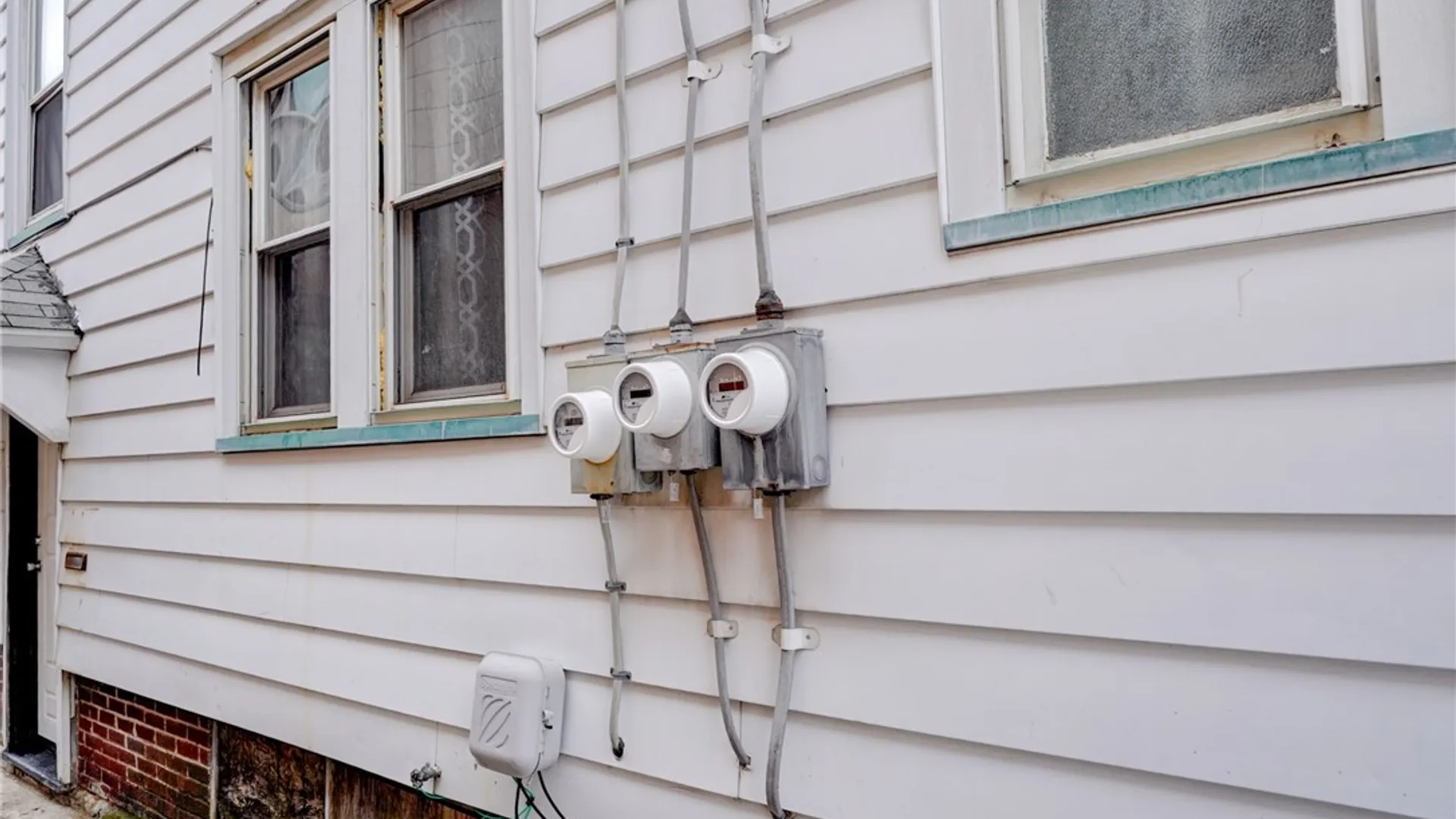 Property at 328 NE Durnan Street, Rochester, NY 14621 4
