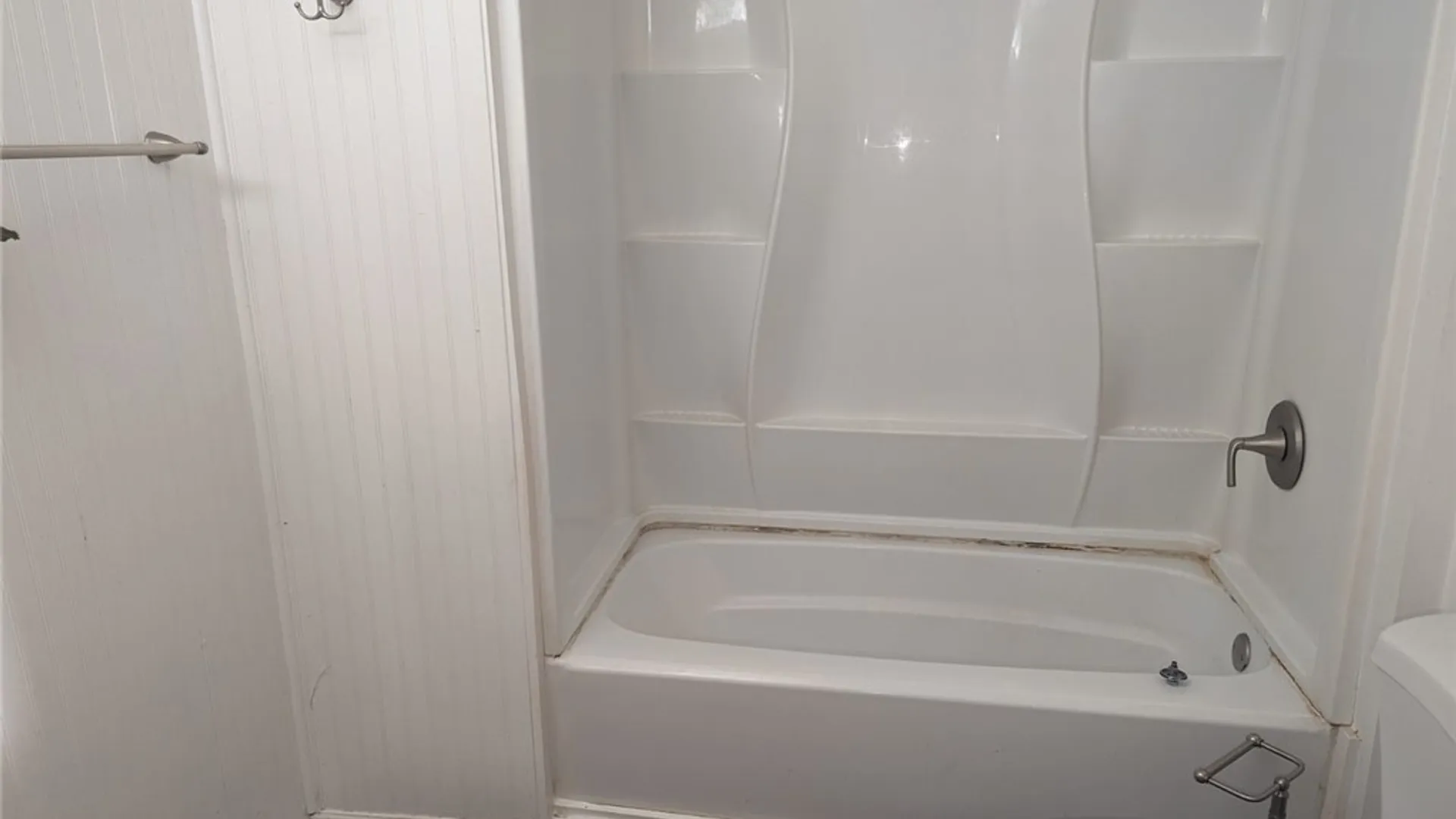 Property at 165 Erie Street, Lockport City, NY 14094 13